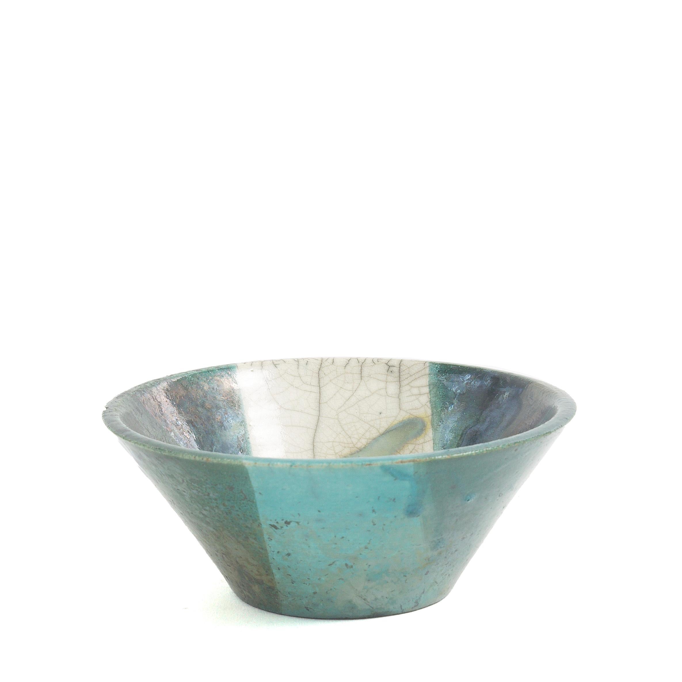 Japanese Minimalistic LAAB Aurora Set of 4 Bowls Raku Ceramics White Green Metal For Sale 6