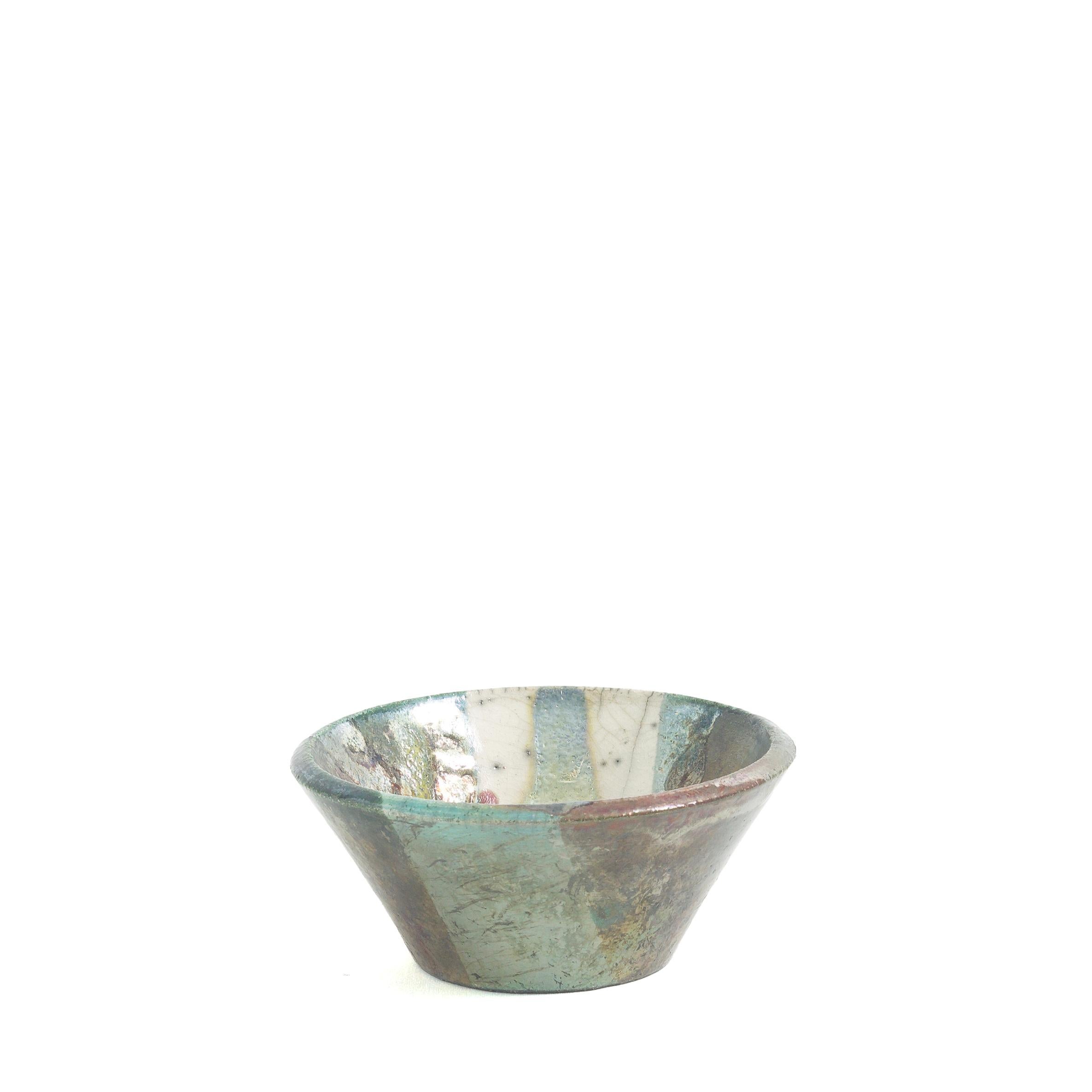 Japanese Minimalistic LAAB Aurora Set of 4 Bowls Raku Ceramics White Green Metal For Sale 12