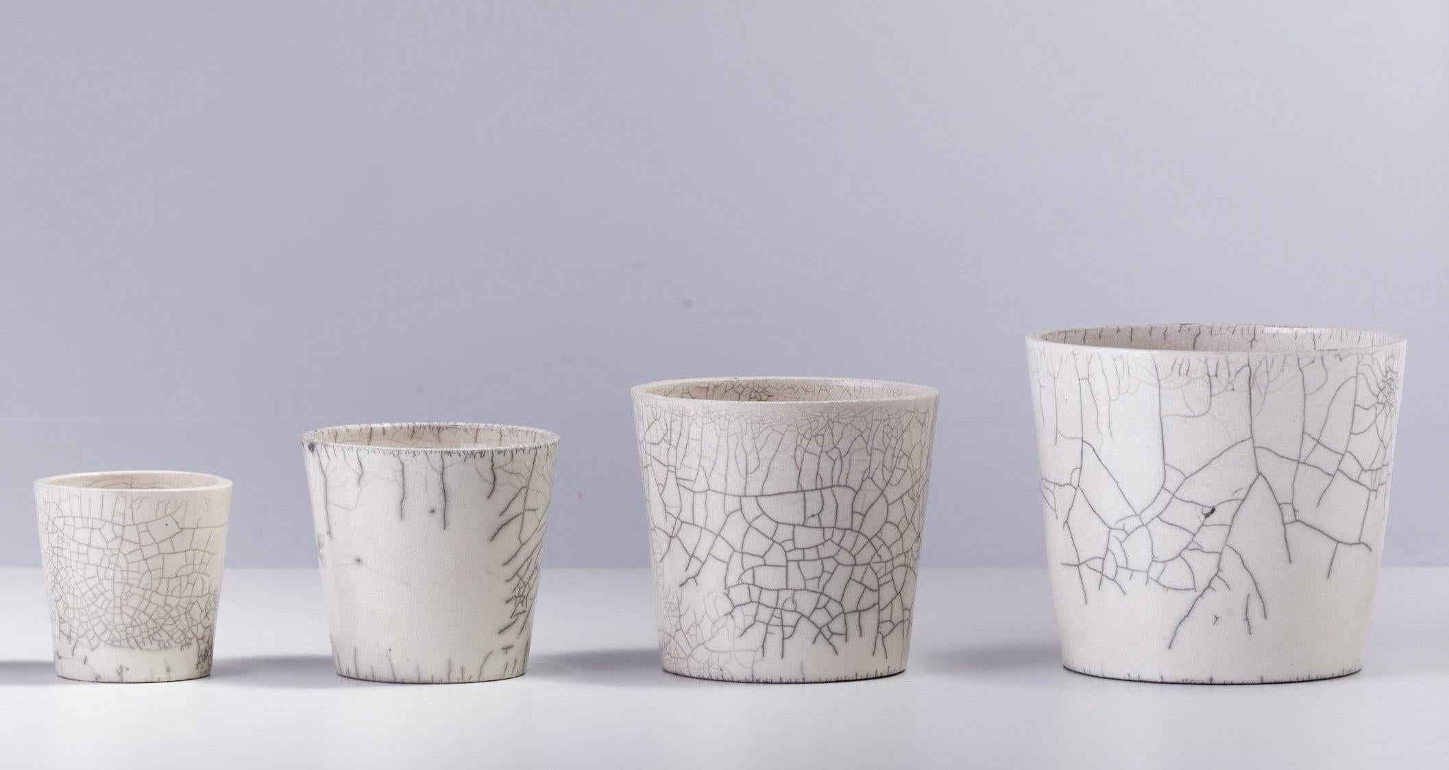 Italian Japanese Minimalistic Laab Mangkuk Set of 4 Bowl Raku Ceramics Crackle White For Sale