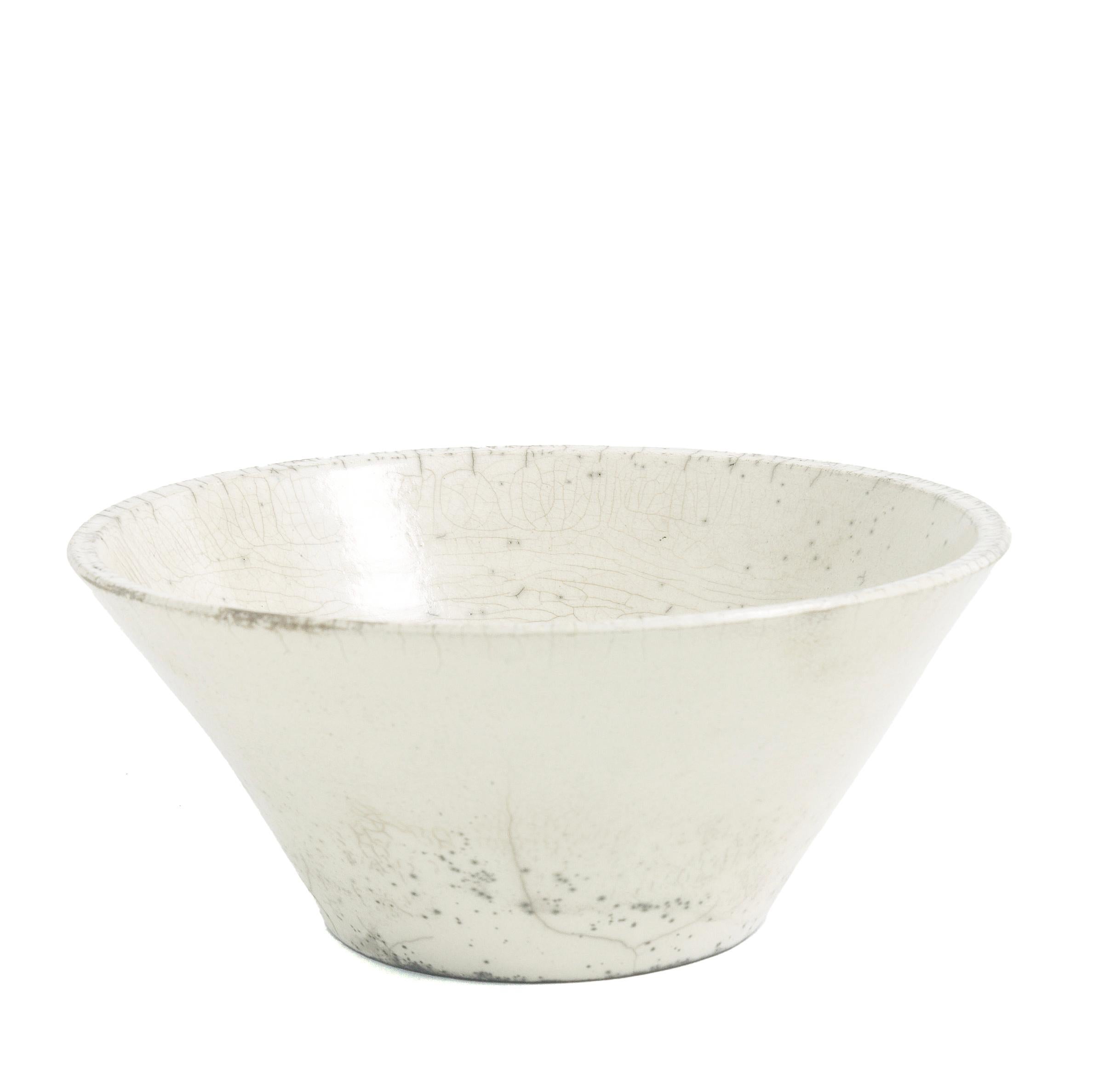 Contemporary Japanese Minimalistic LAAB Moon Set of 4 Bowls Raku Ceramics Crackle White For Sale