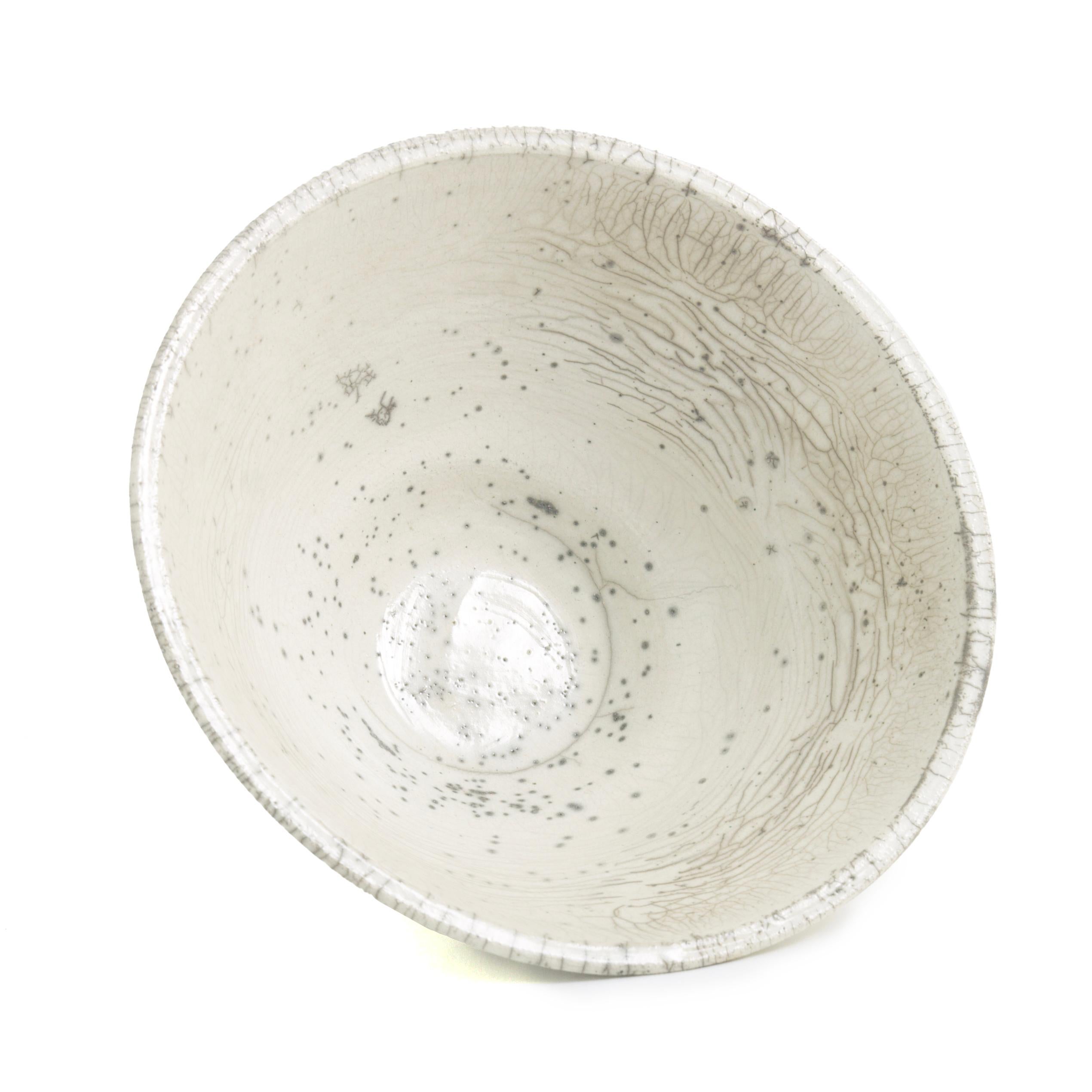 Japanese Minimalistic LAAB Moon Set of 4 Bowls Raku Ceramics Crackle White For Sale 1