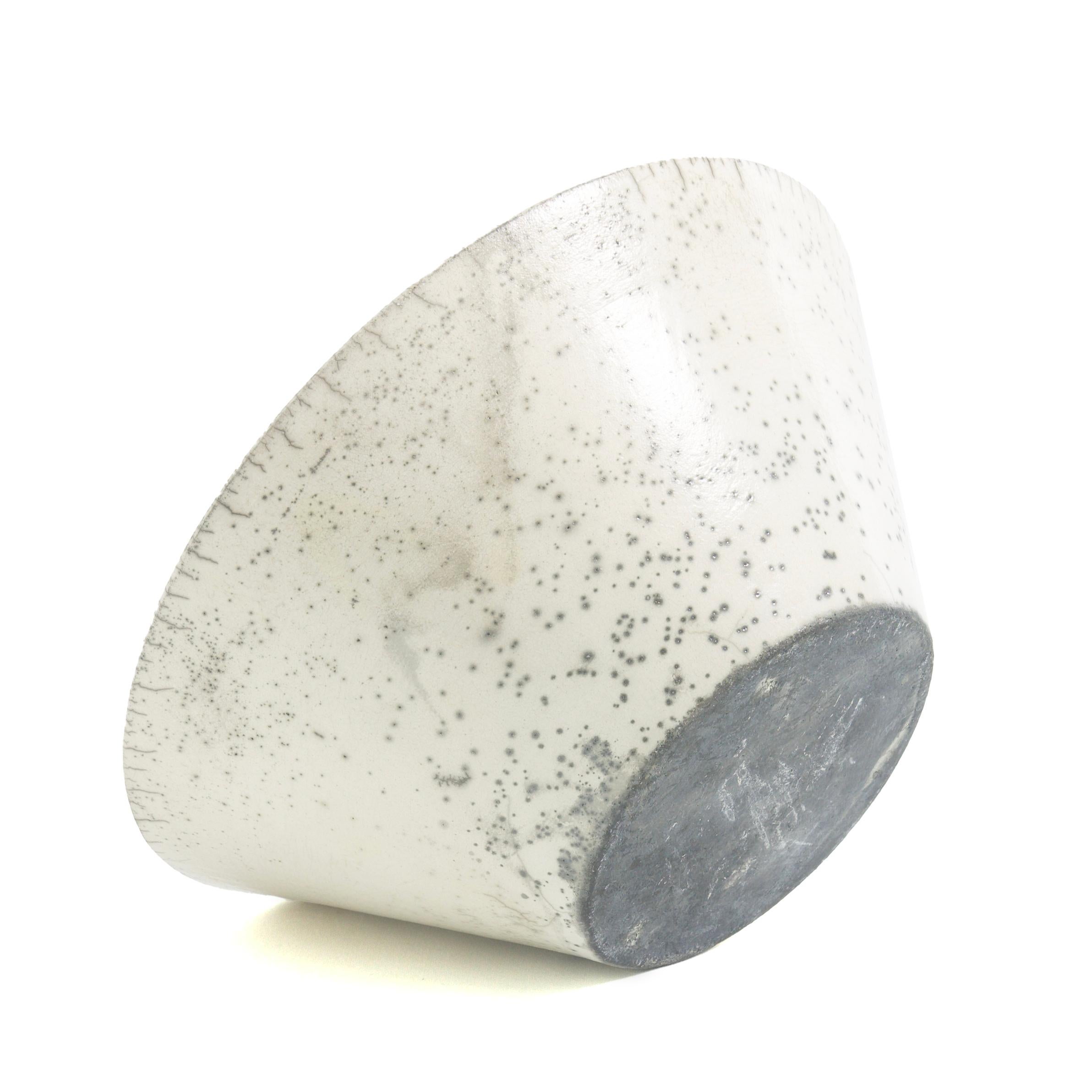 Japanese Minimalistic LAAB Moon Set of 4 Bowls Raku Ceramics Crackle White For Sale 2