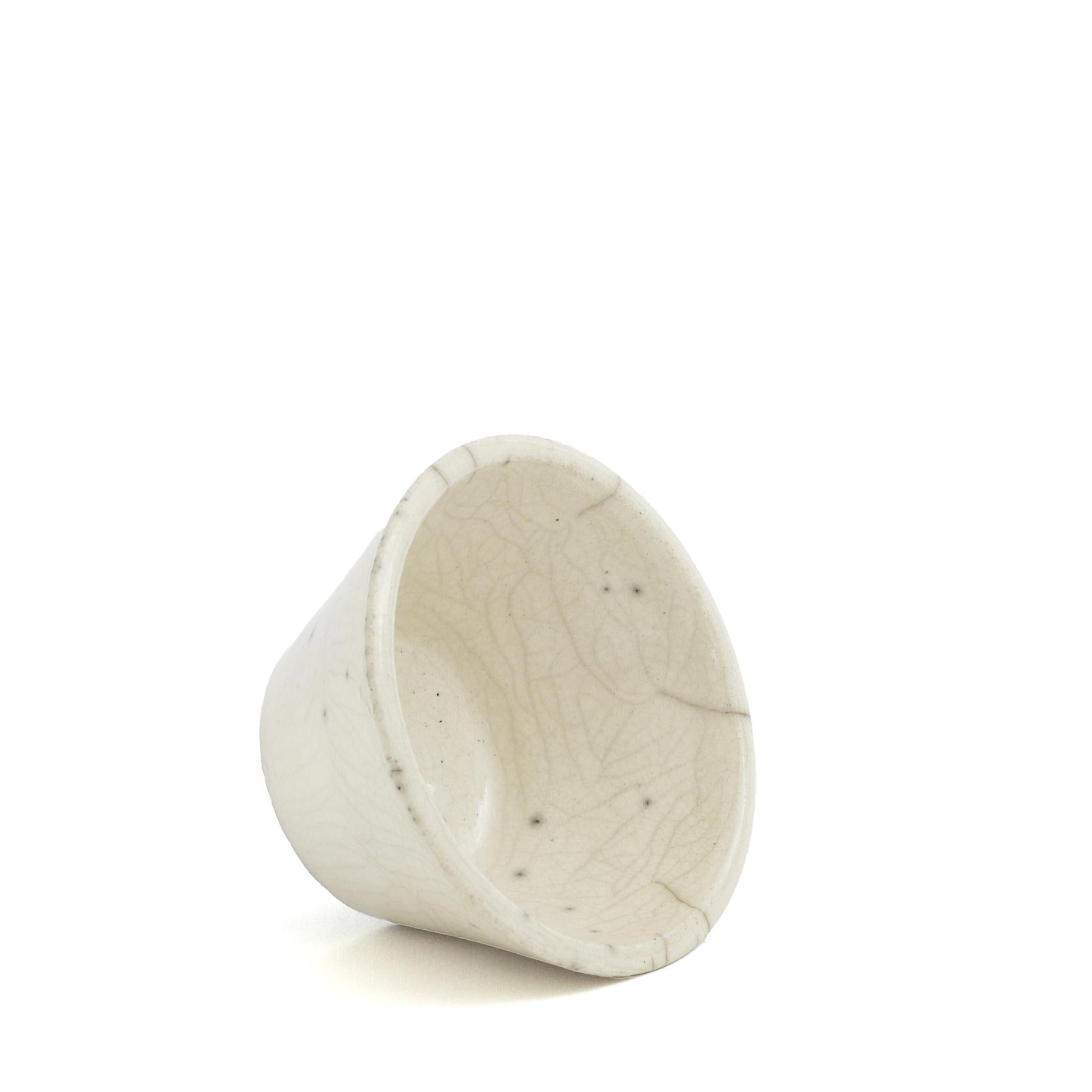 Japanese Minimalistic LAAB Moon Set of 5 Bowls Raku Ceramics Crackle White For Sale 11