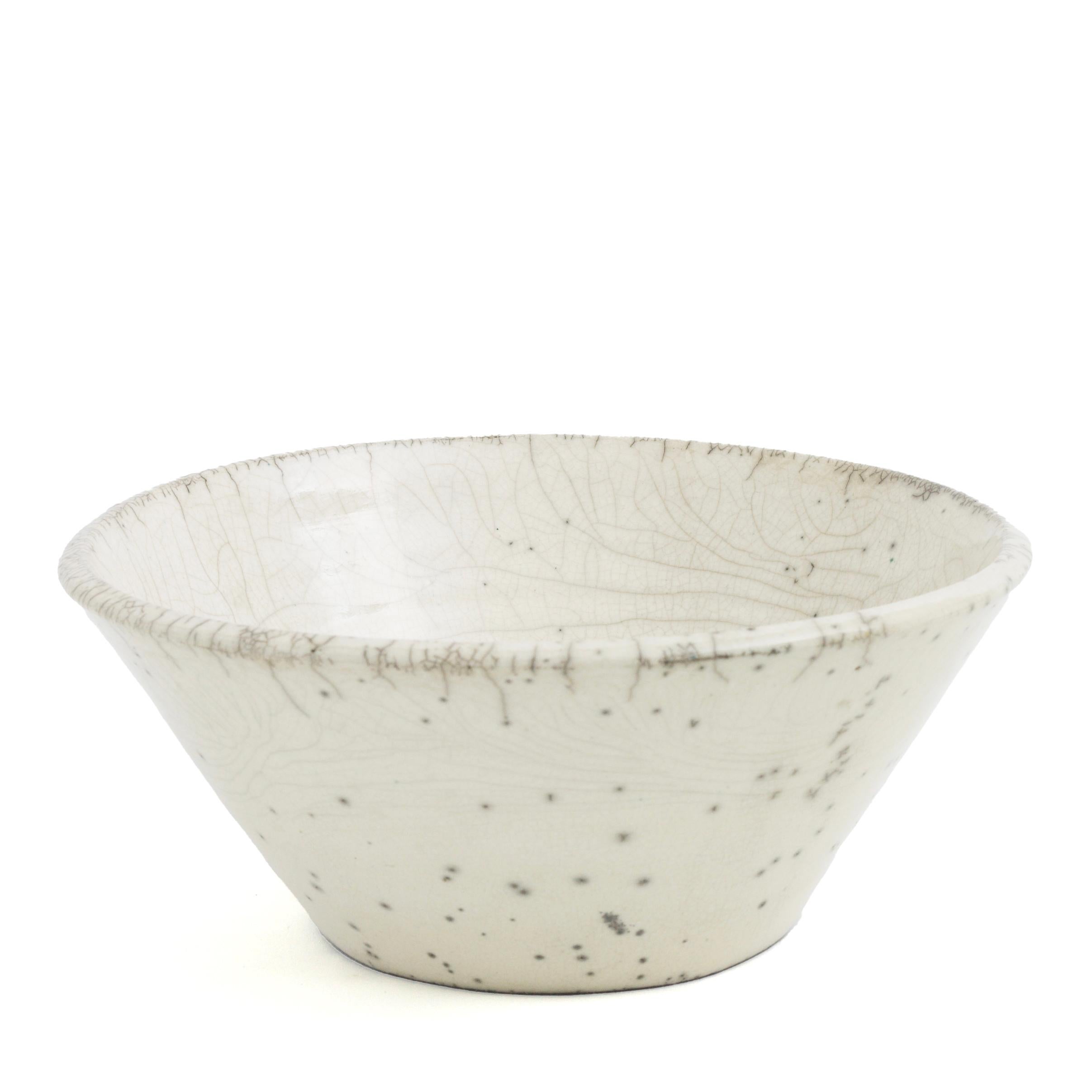 Japanese Minimalistic LAAB Moon Set of 5 Bowls Raku Ceramics Crackle White In New Condition For Sale In monza, Monza and Brianza