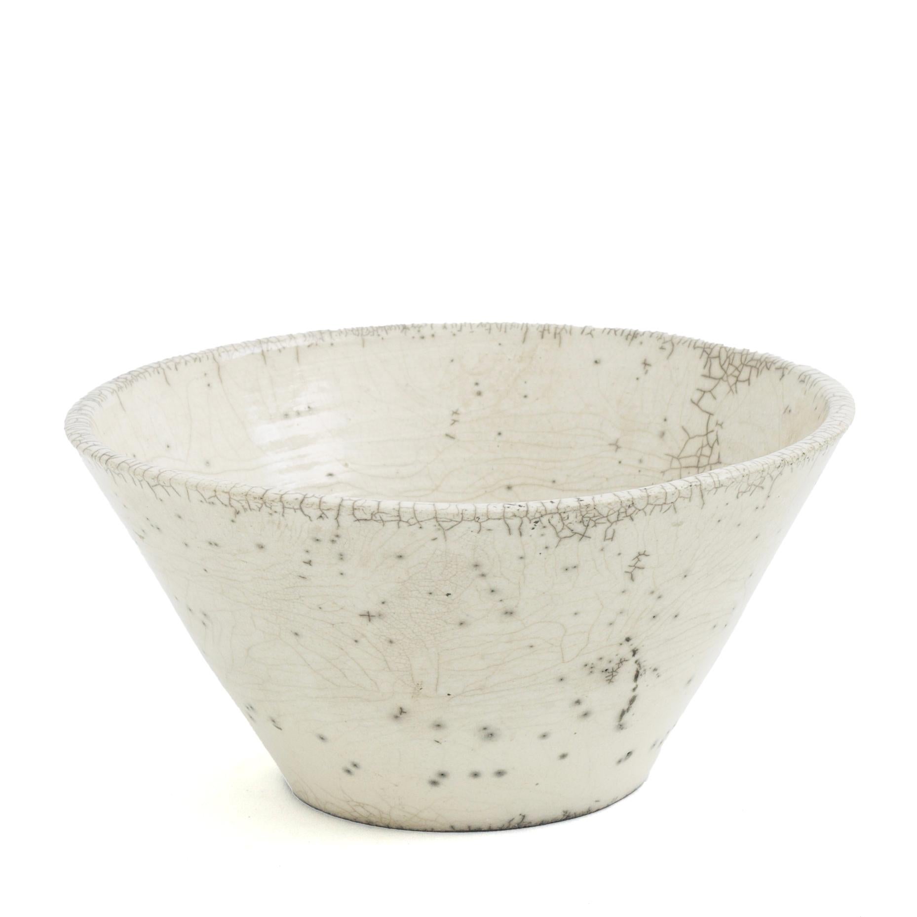 Japanese Minimalistic LAAB Moon Set of 5 Bowls Raku Ceramics Crackle White For Sale 2