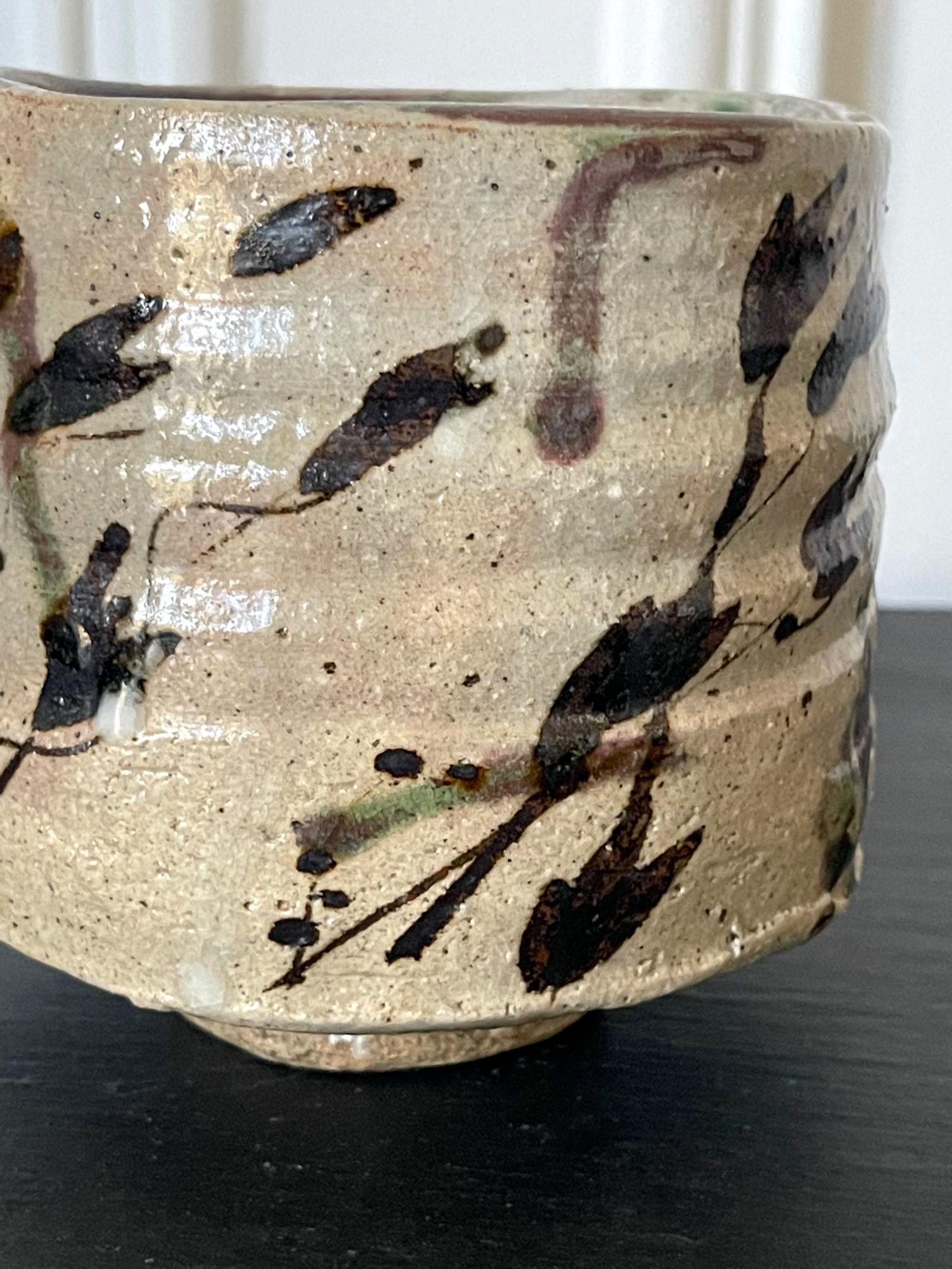 Céramique Bol à thé en forme de chawan de type Oribe de Mino Ware japonais en vente
