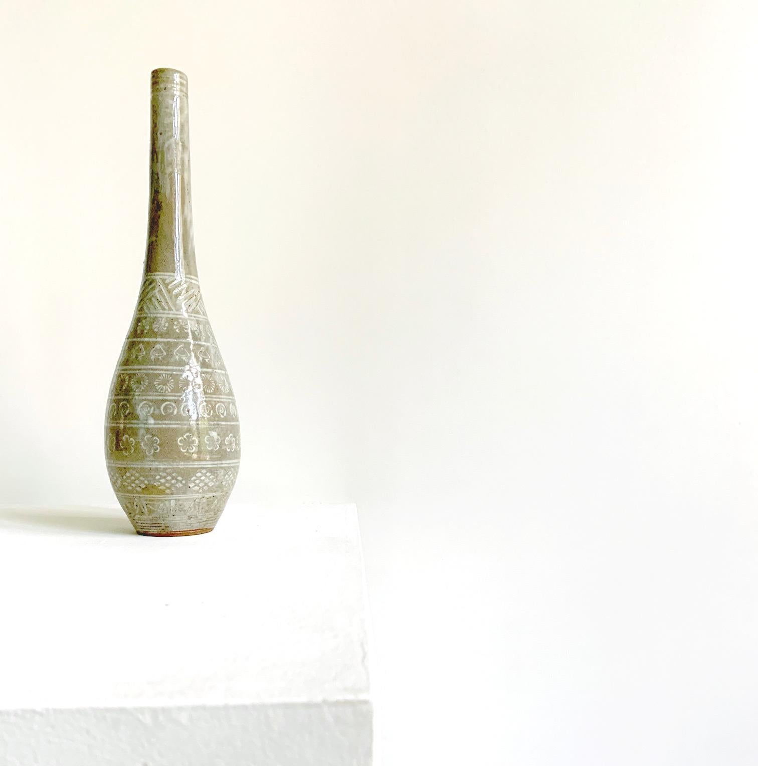 Japanese Mishima Ceramic Vase Meiji Period For Sale 3