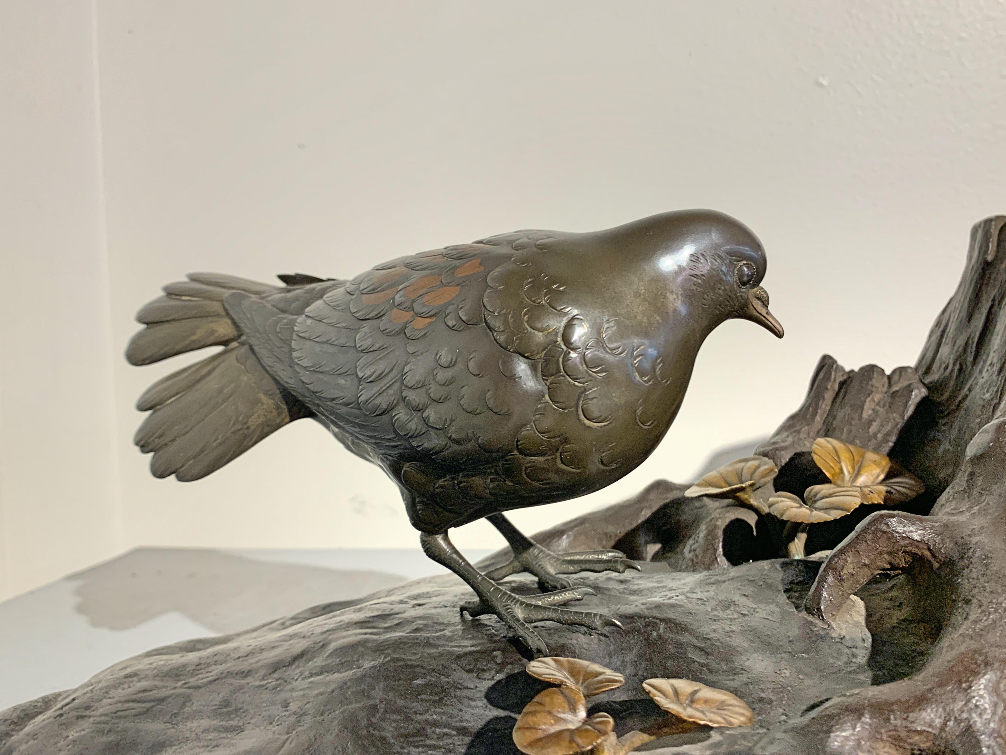 Japanese Mixed Metal Okimono of Doves by Seifu, Meiji Period, Late 19th Century For Sale 1