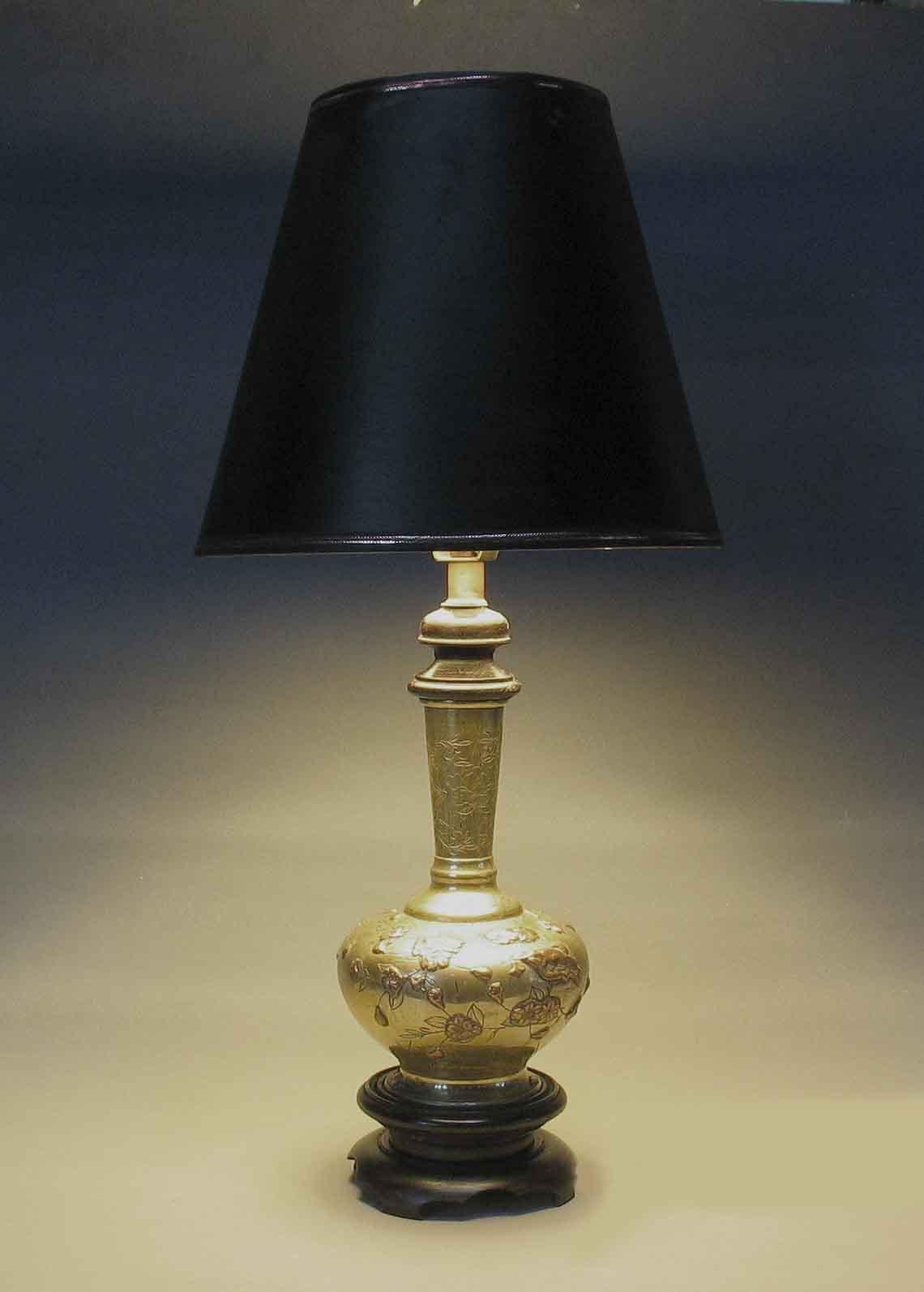 Japanische Vase aus gemischten Metallen als Lampe aus der Meiji-Periode montiert im Angebot 3
