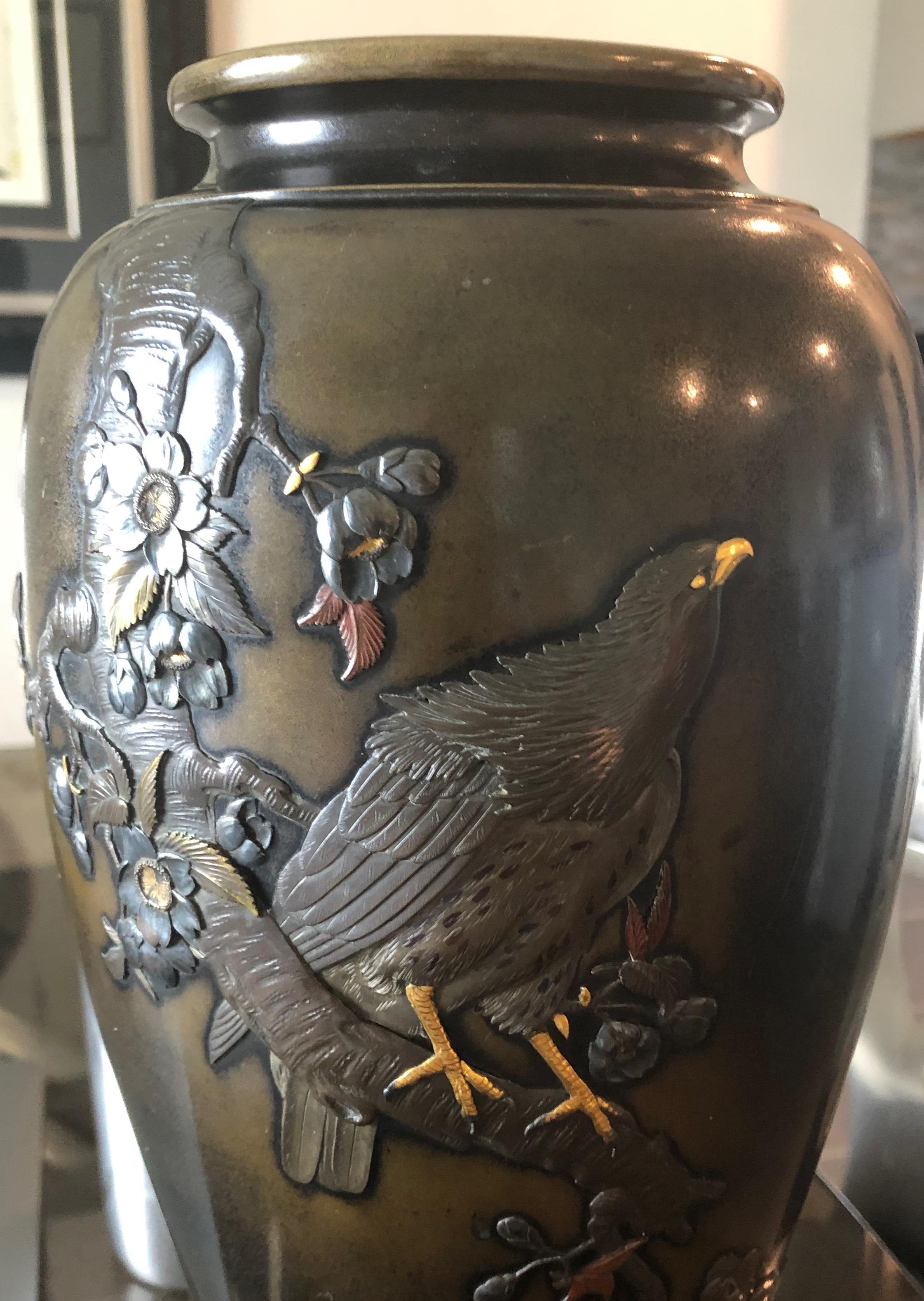 XIXe siècle Vase japonais en métal nickelé et bronze de la période Meiji par Nogawa en vente