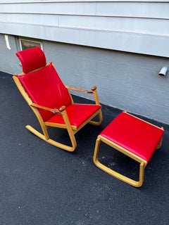 Japanischer moderner Sessel/ Schaukelstuhl und Ottomane aus Bugholz