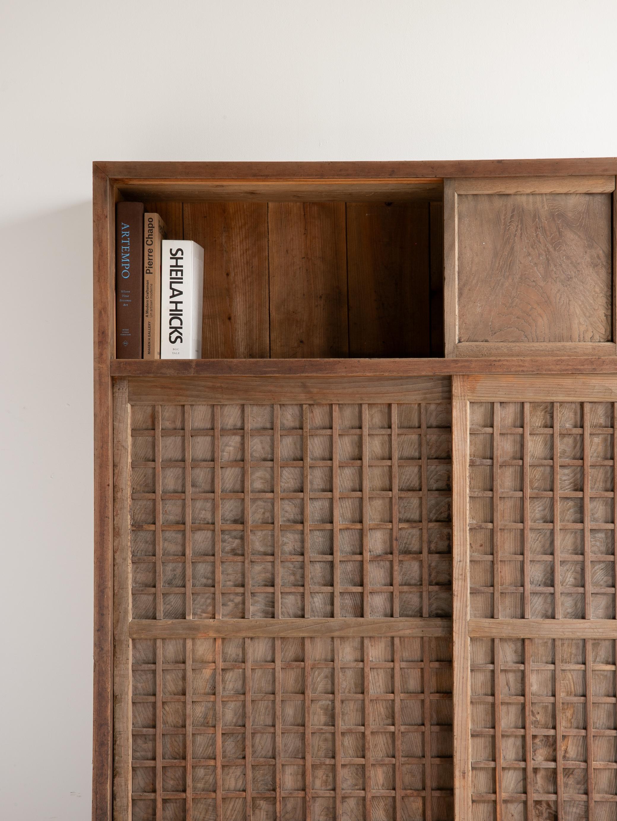 Japanese Modern Cabinet 1860s-1920s / Tansu Wabi-Sabi For Sale 3