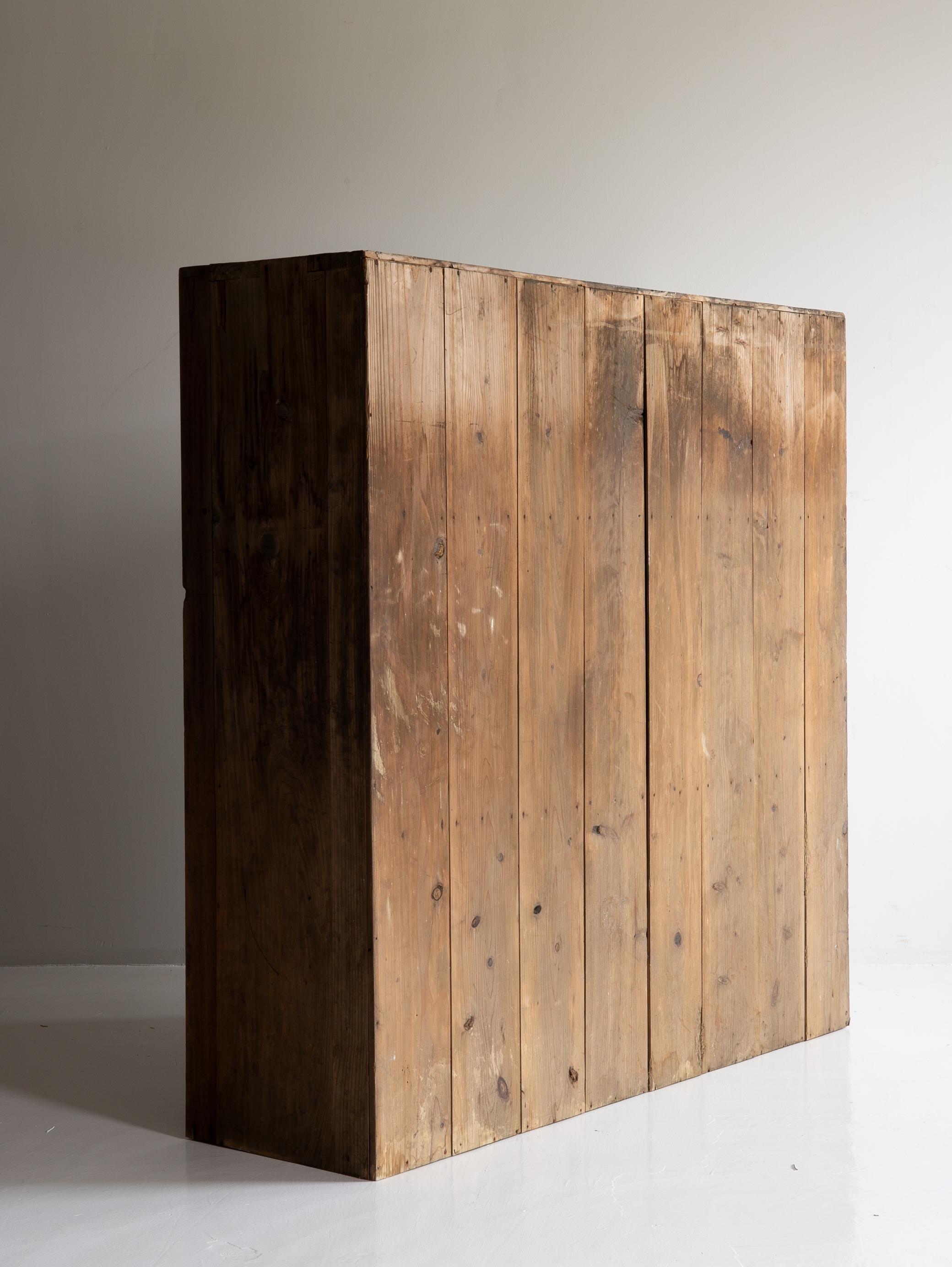 Japanese Modern Cabinet 1860s-1920s / Tansu Wabi-Sabi For Sale 9