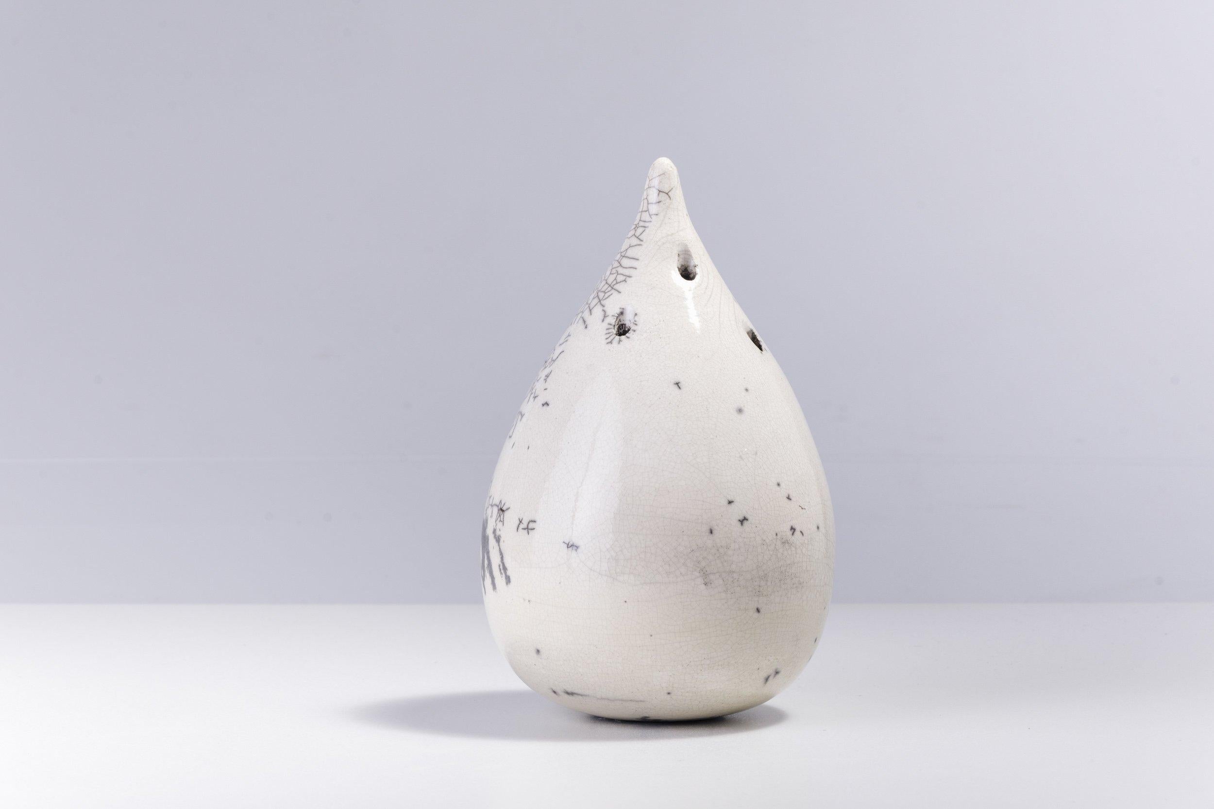 Japanischer moderner japanischer LAAB Goccia Räucherständer L Raku Keramik, weißer Krakel (Italienisch) im Angebot