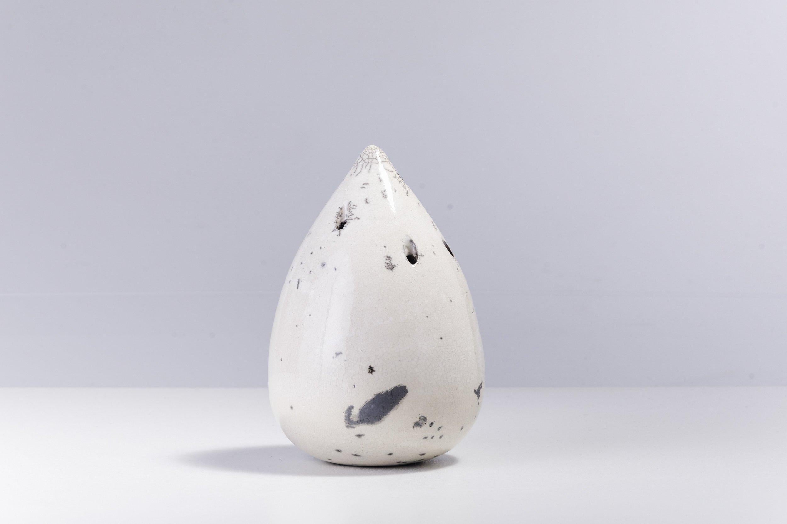 Japanese Modern LAAB Goccia Incense Holder Raku Ceramics White Crackle In New Condition For Sale In monza, Monza and Brianza