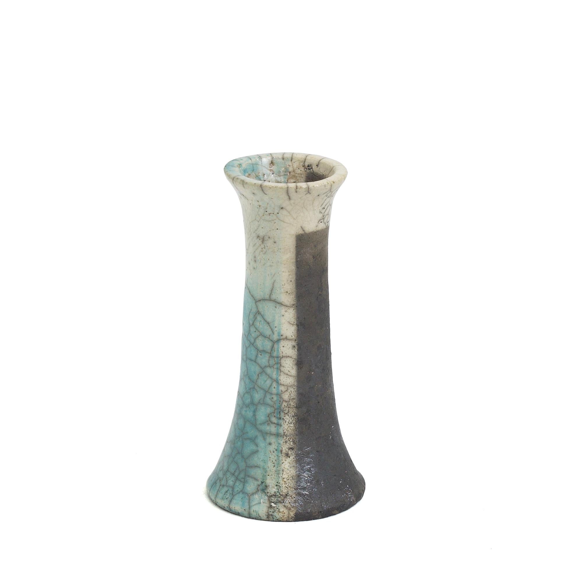 Japanisches modernes japanisches LAAB Stelo Wake Set aus 2 Kerzenhaltern Raku Keramik Weiß Grün (Moderne) im Angebot