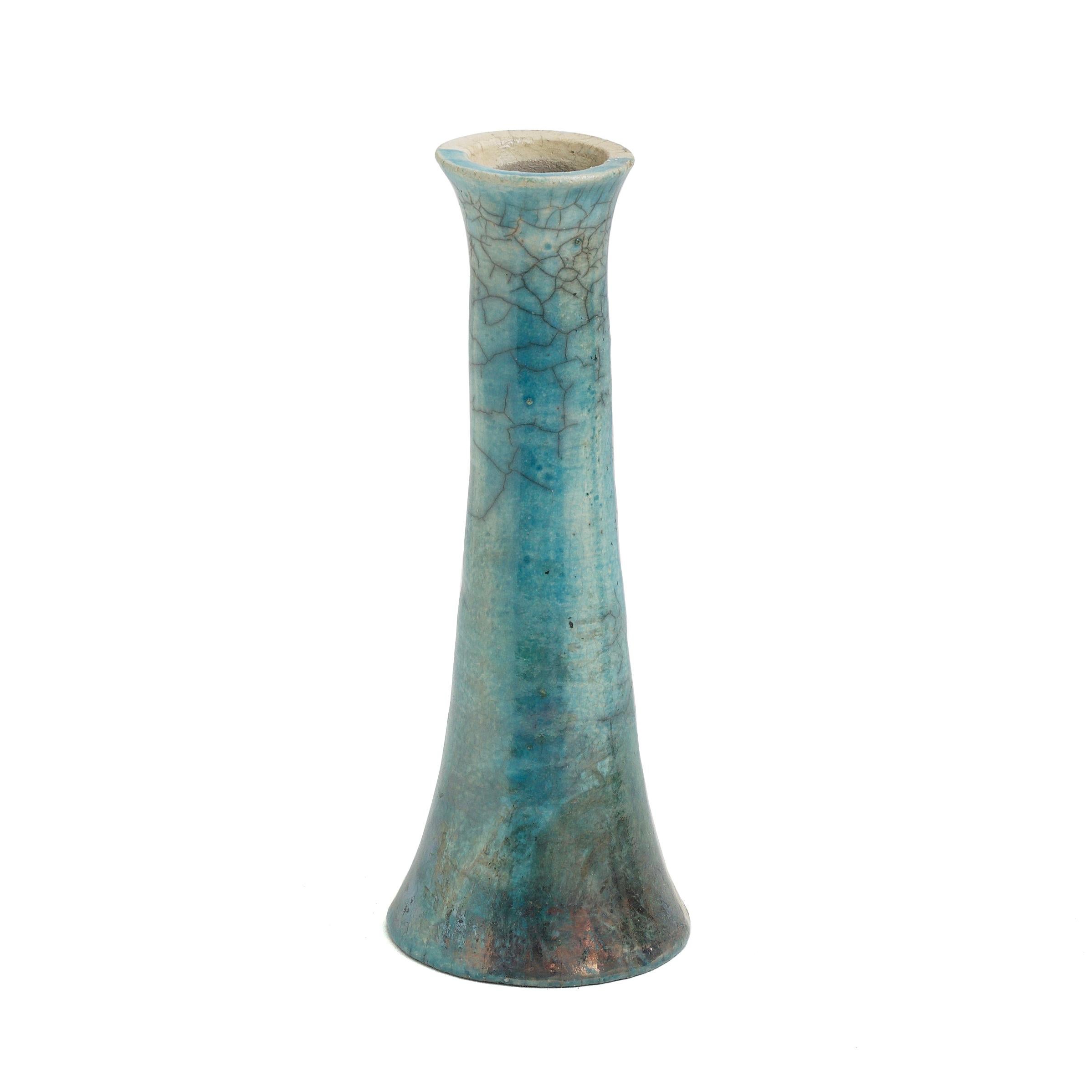 Japanisches modernes japanisches LAAB Stelo Wake Set aus 2 Kerzenhaltern Raku Keramik Weiß Grün (21. Jahrhundert und zeitgenössisch) im Angebot