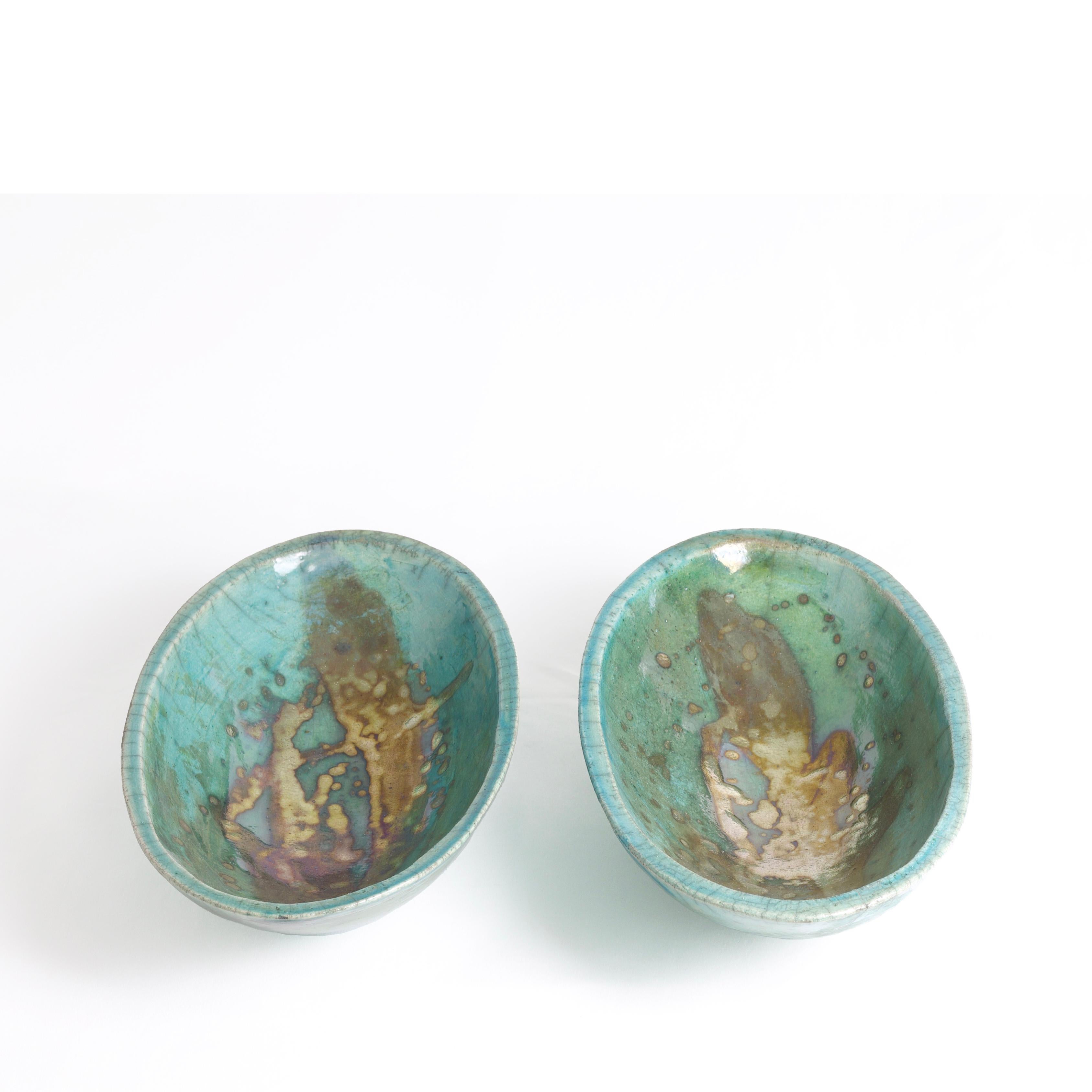 Bol long moderne japonais en céramique de raku et cuivre vert en vente 5