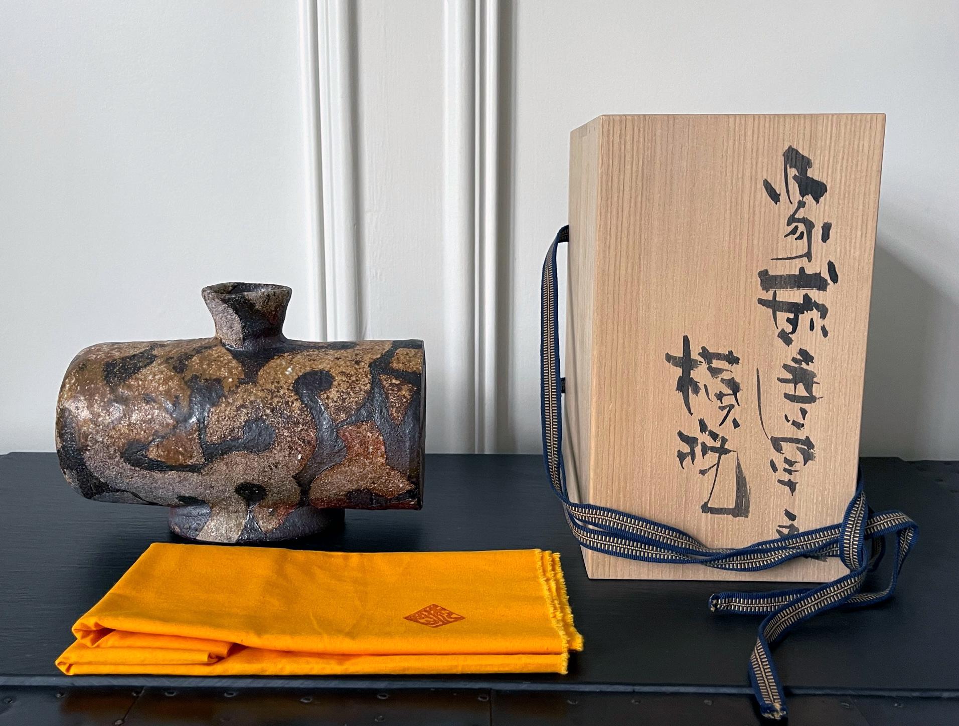 Japanese Modern Mingei Ceramic Vase with Inlay by Takauchi Shugo 11