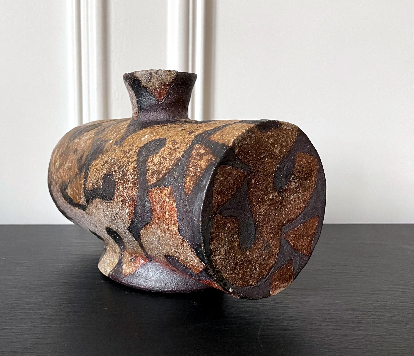 Japanese Modern Mingei Ceramic Vase with Inlay by Takauchi Shugo In Good Condition In Atlanta, GA