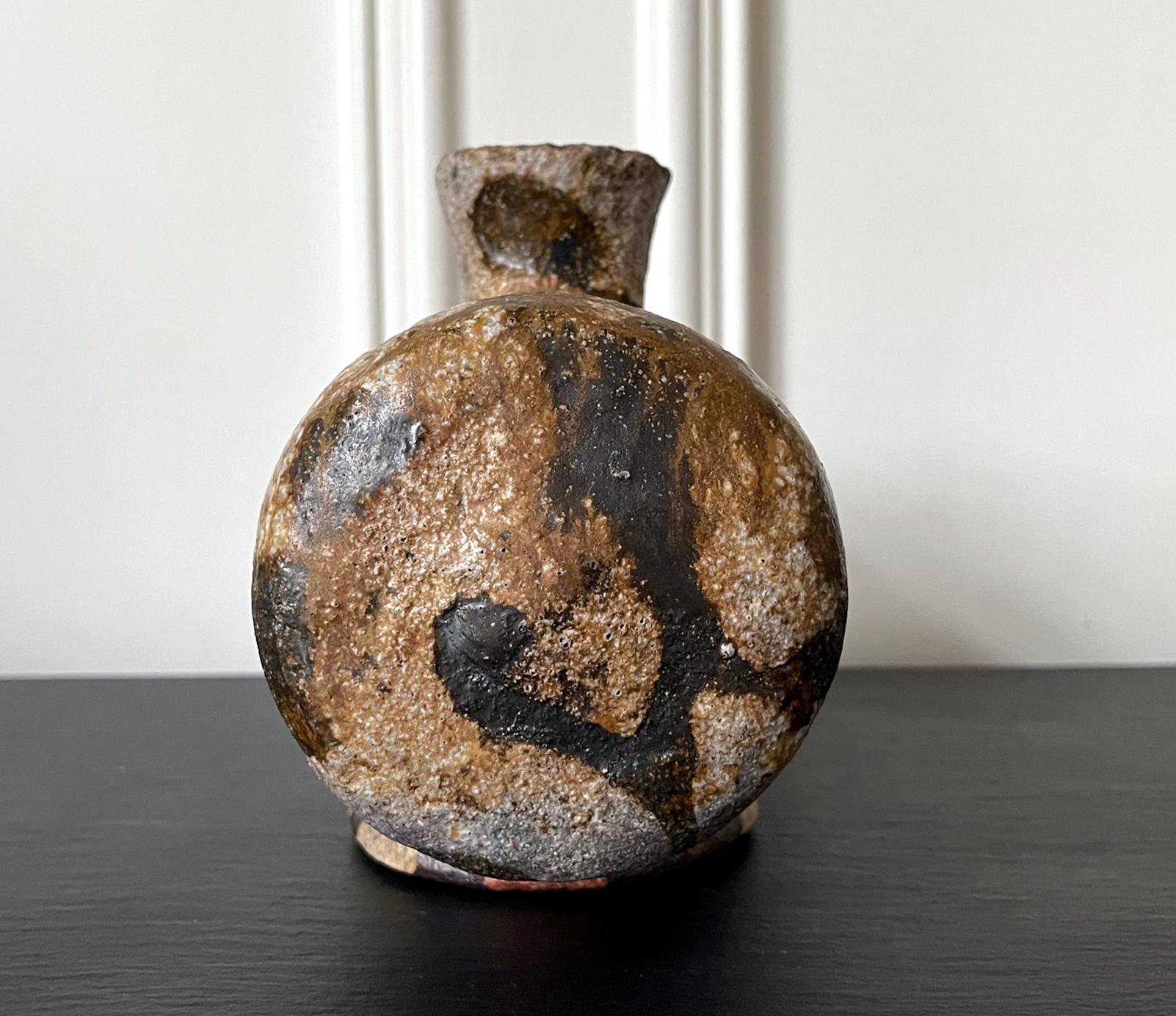 Japanese Modern Mingei Ceramic Vase with Inlay by Takauchi Shugo 3