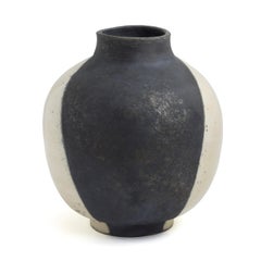 Japanese Modern Minimalist LAAB Shadow Sculpture Raku Ceramic White Black Vase