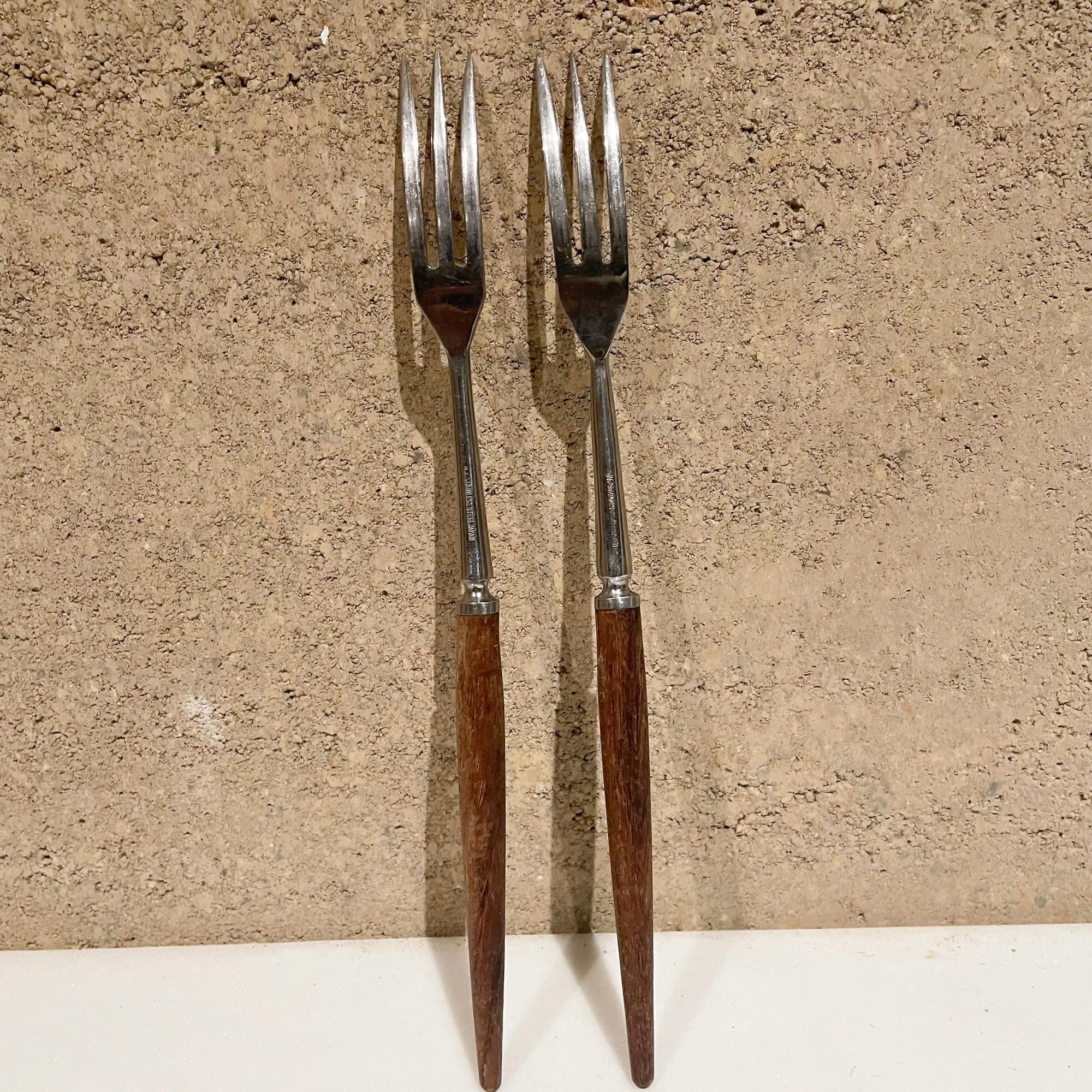 Japanese Modern Pair Cocktail Fondue Forks Sculpted Stainless Steel & Rosewood In Good Condition For Sale In Chula Vista, CA
