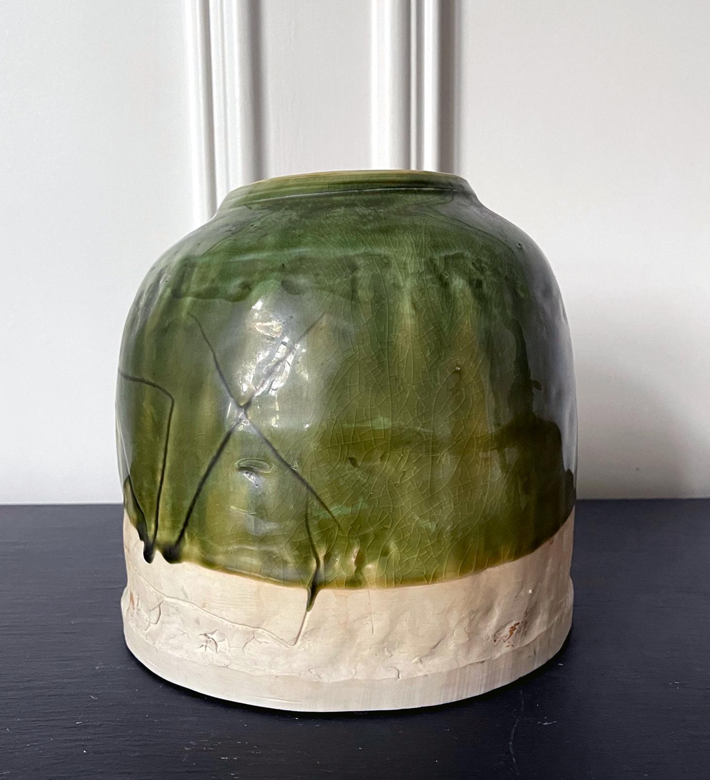 Japanese Modern Studio Ceramic Oribe Jar by Ryoji Koie In Good Condition For Sale In Atlanta, GA