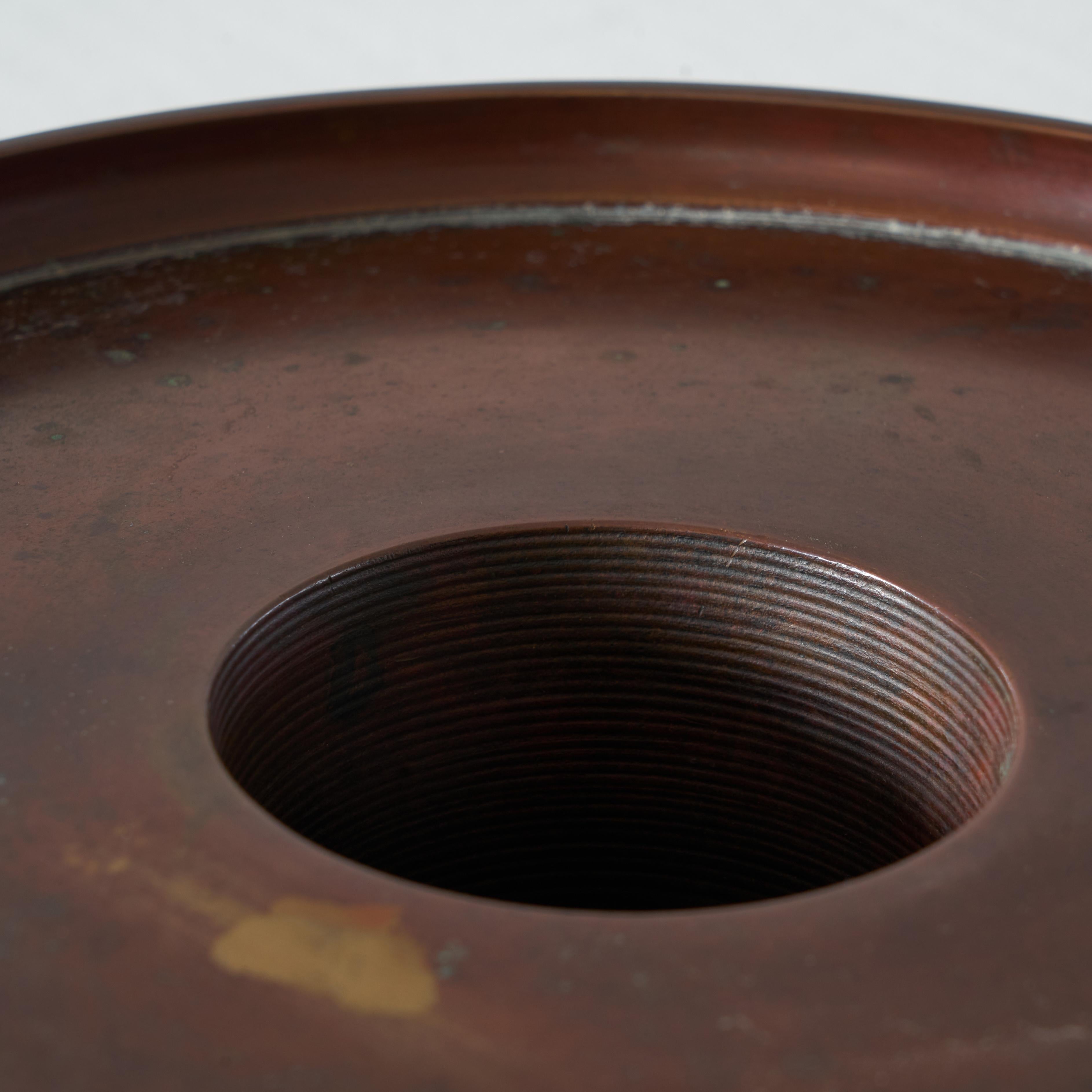 20th Century Japanese Modernist Bowl in Bronze from the Shōwa Era For Sale