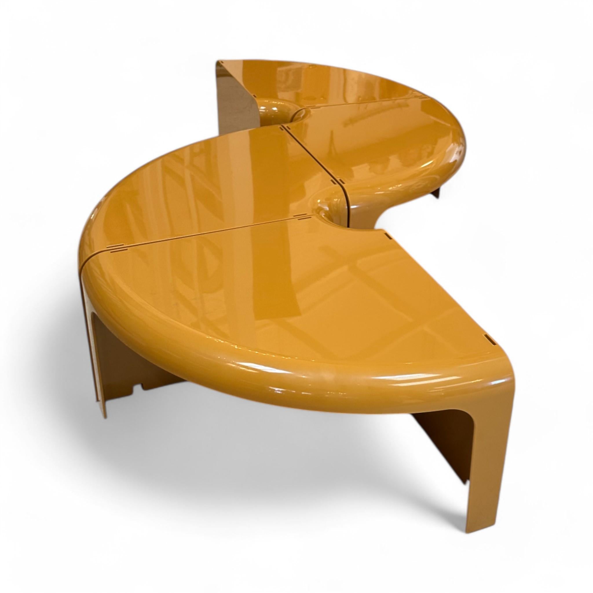 Plastique Table basse modulaire japonaise en vente