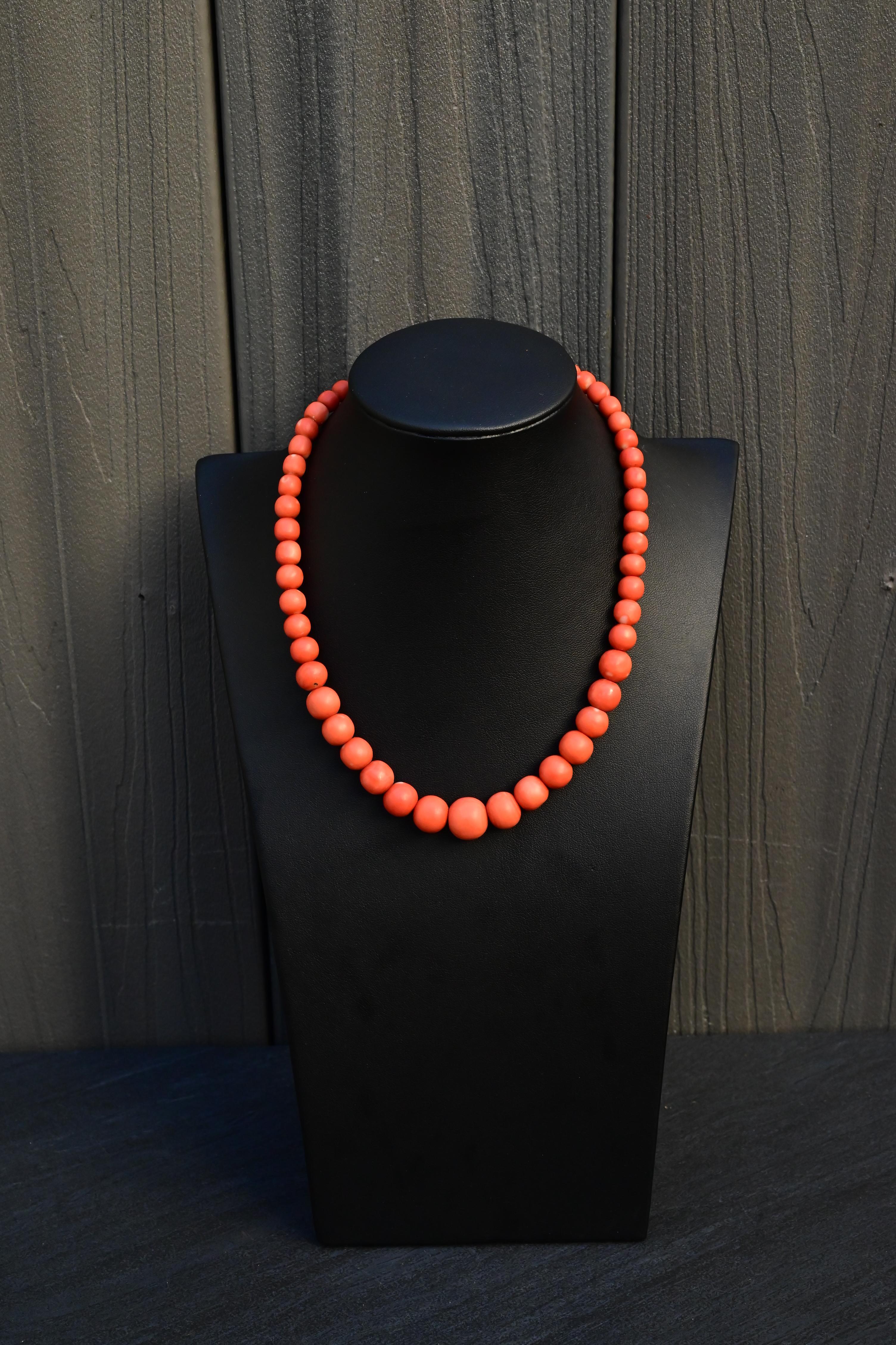 Japanese Momo Coral Bead Necklace with 14K Gold Clasp – 17.5”, 51.15g For Sale 1