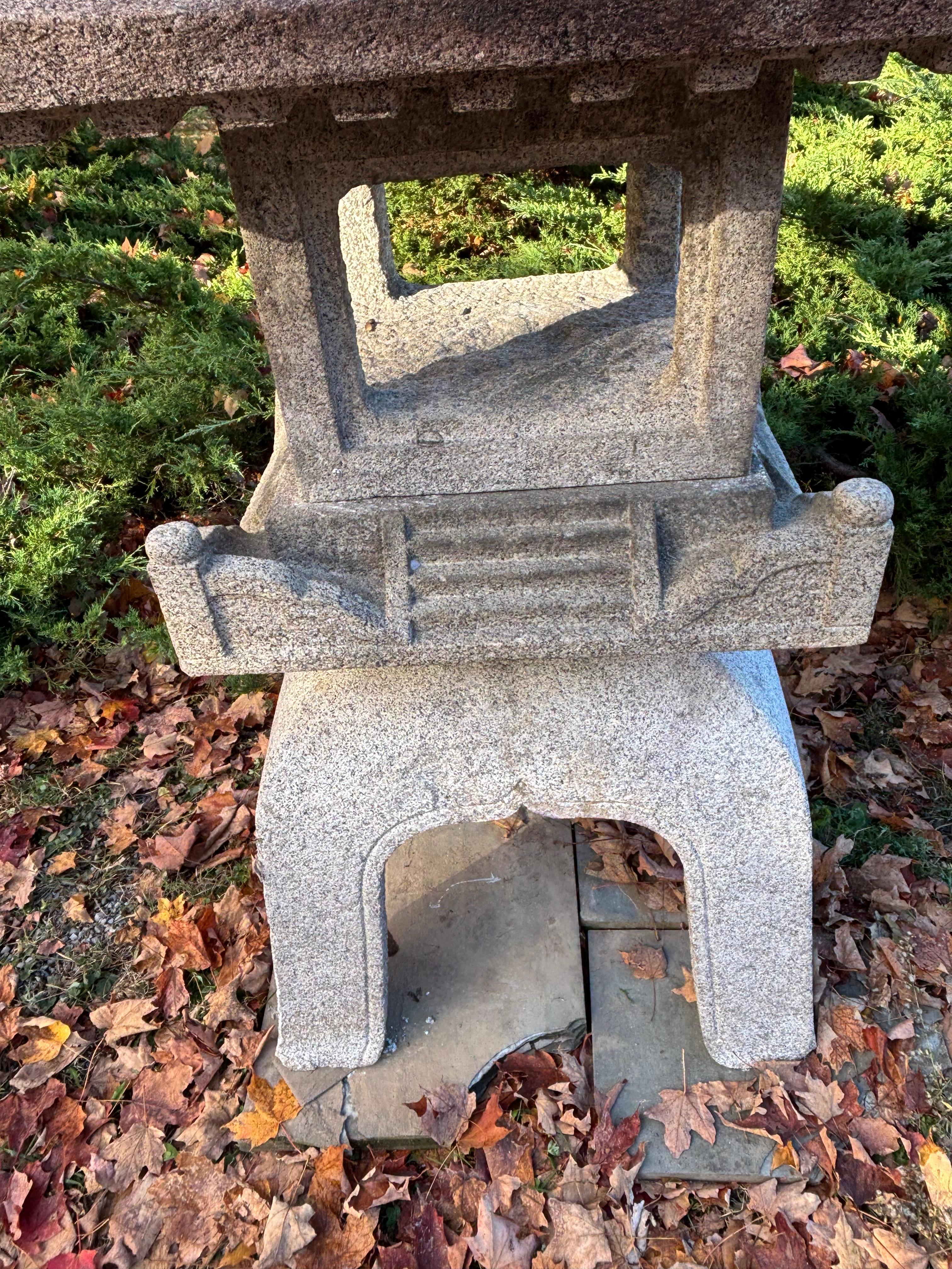 Granit Pagode monumentale japonaise en pierre à cinq éléments, 150 pouces en vente