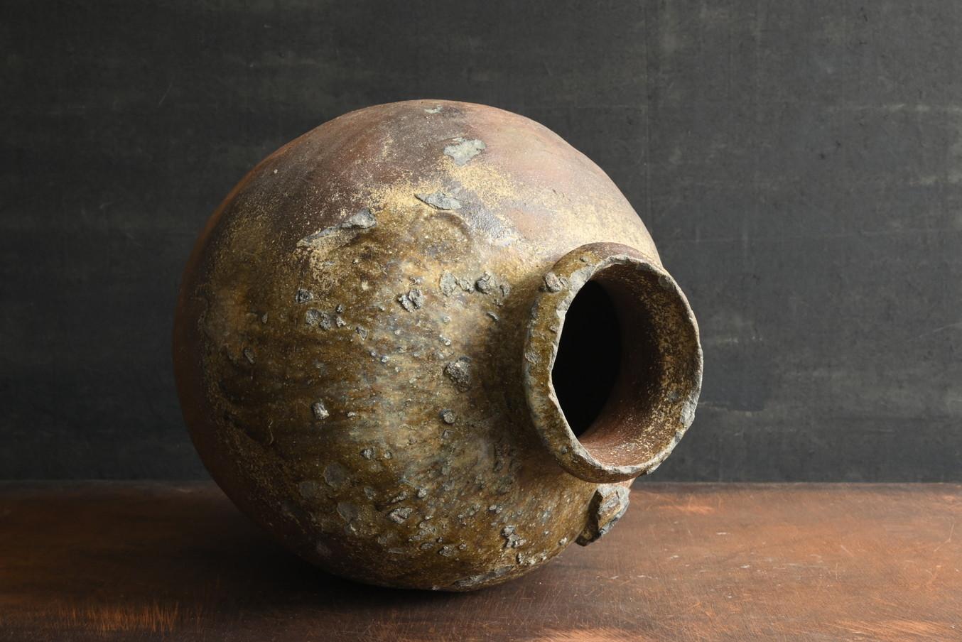 Japanese Muromachi period wabisabi vase / 14th to 16th century / Tokoname ware 9