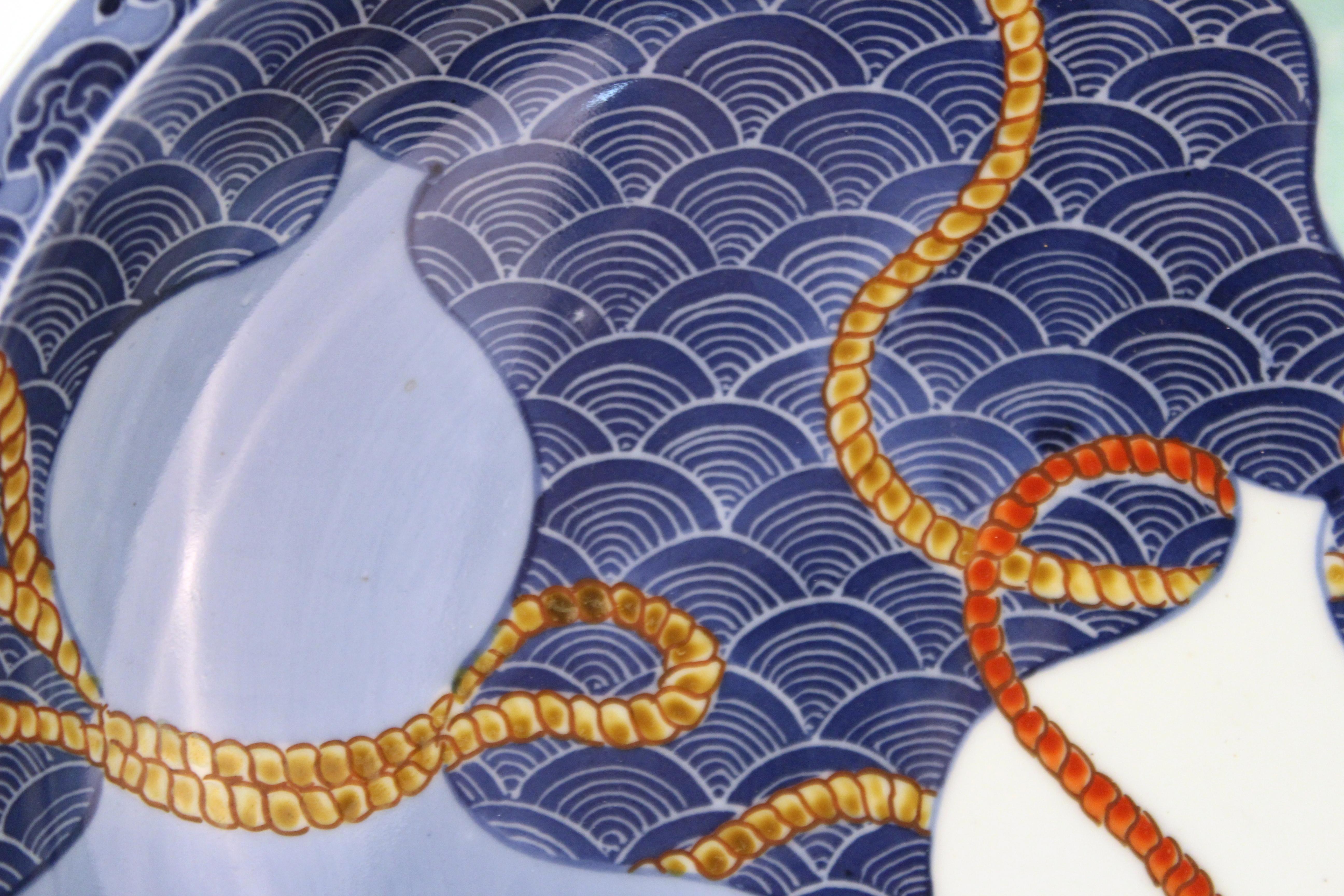 Japanese Nabashima Porcelain Blue Plate with Three Sake Bottle Motif For Sale 4