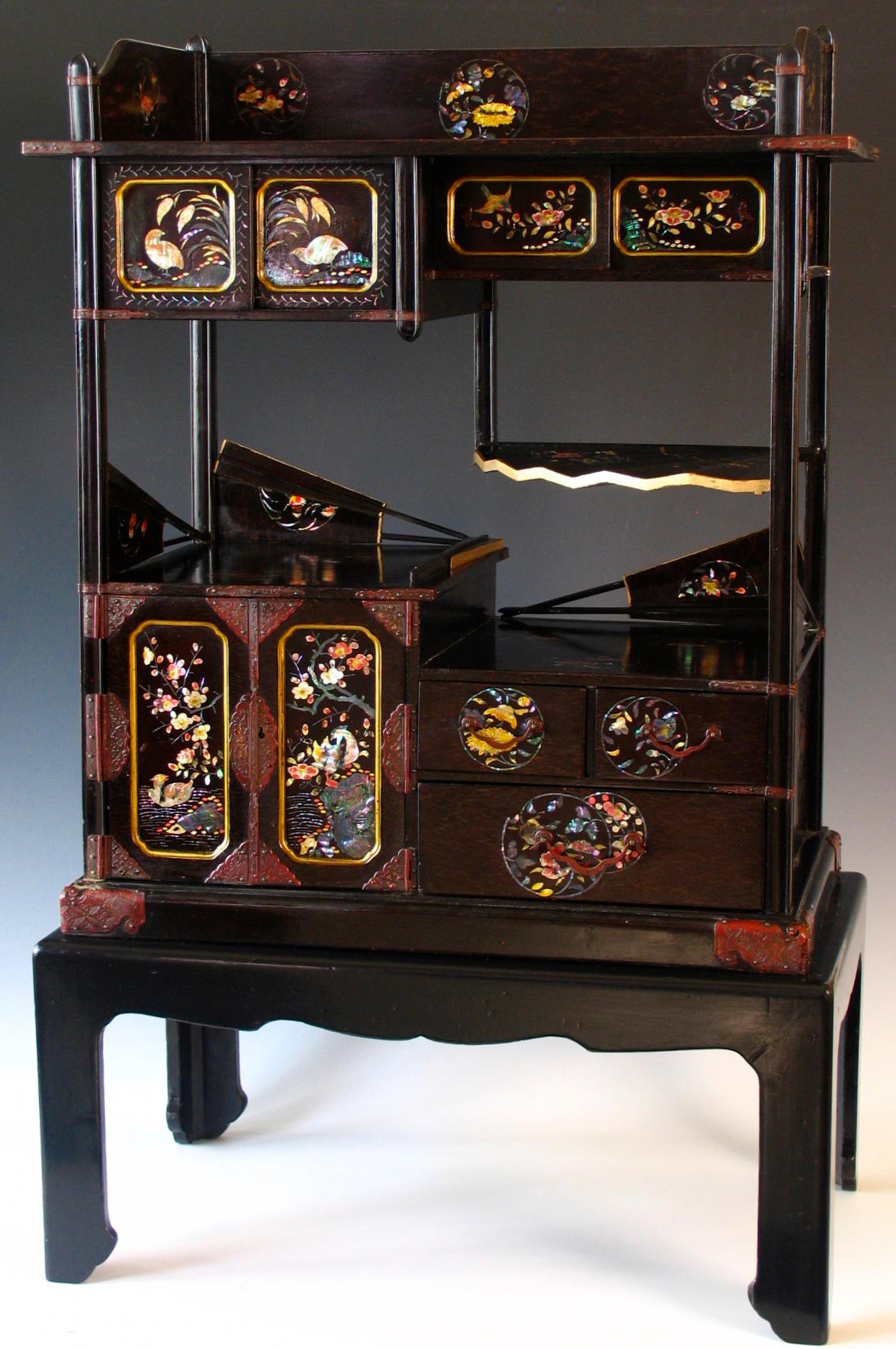 Meiji Japanese Nagasaki Lacquer and Mother-of-Pearl Inlay Display Cabinet For Sale