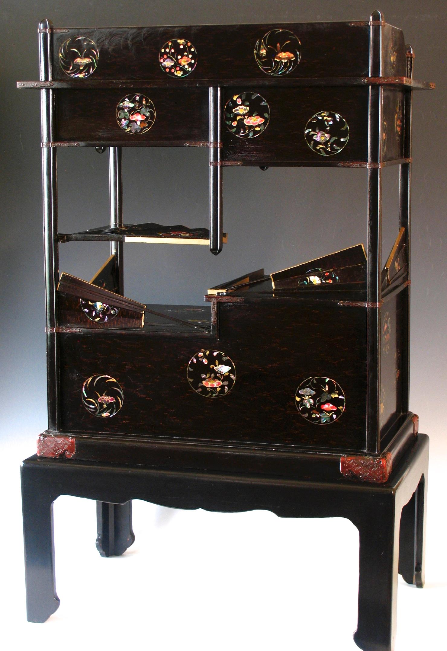 19th Century Japanese Nagasaki Lacquer and Mother-of-Pearl Inlay Display Cabinet For Sale