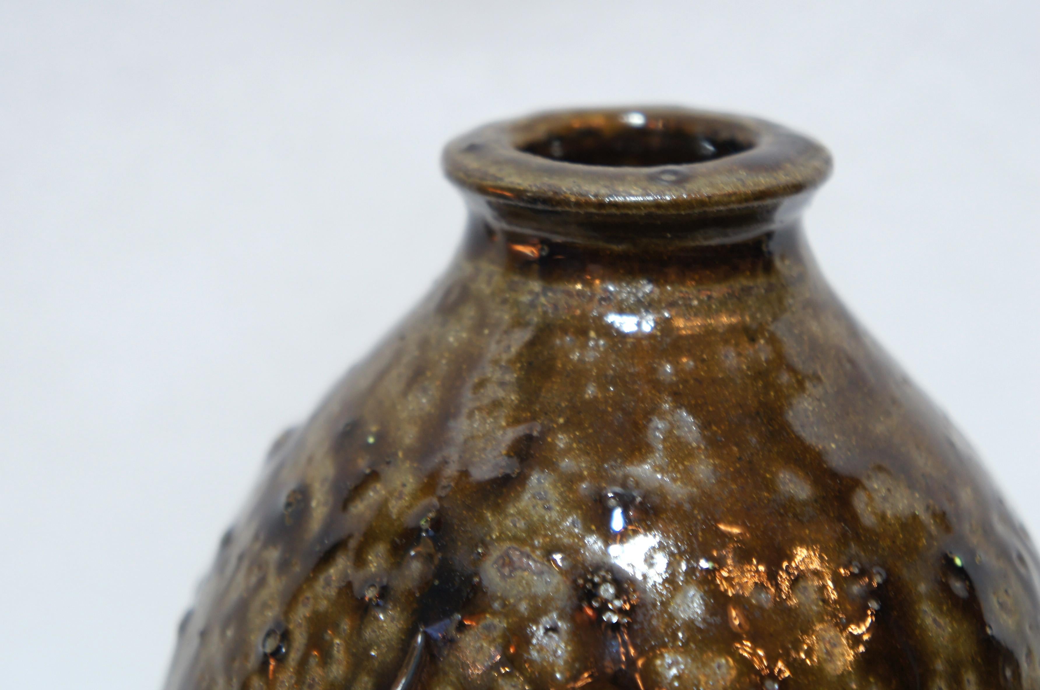 Japanese Natural Grazed Ceramic Brown Vase, 1970s For Sale 1