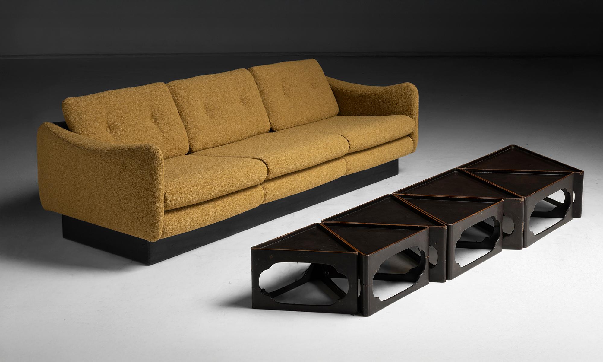 Japanese Nesting Tables, Japan circa 1950 For Sale 1