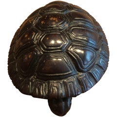 Japanisches Netsuke 20. Jahrhundert:: Schildkrötenholz geschnitzt