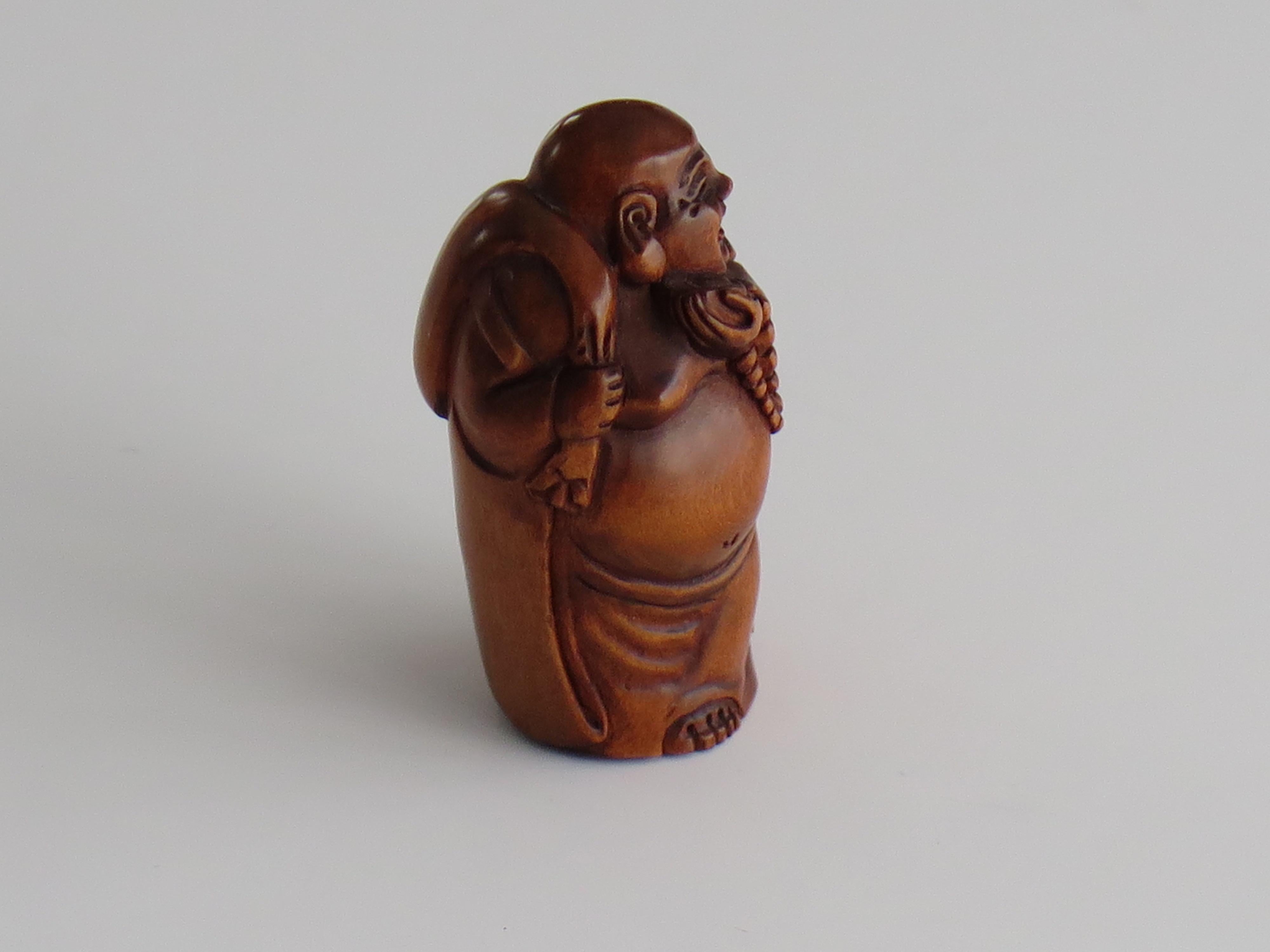 Netsuke giapponese di Sage intagliato a mano in legno di bosso Firmato, circa 1900 in vendita 2