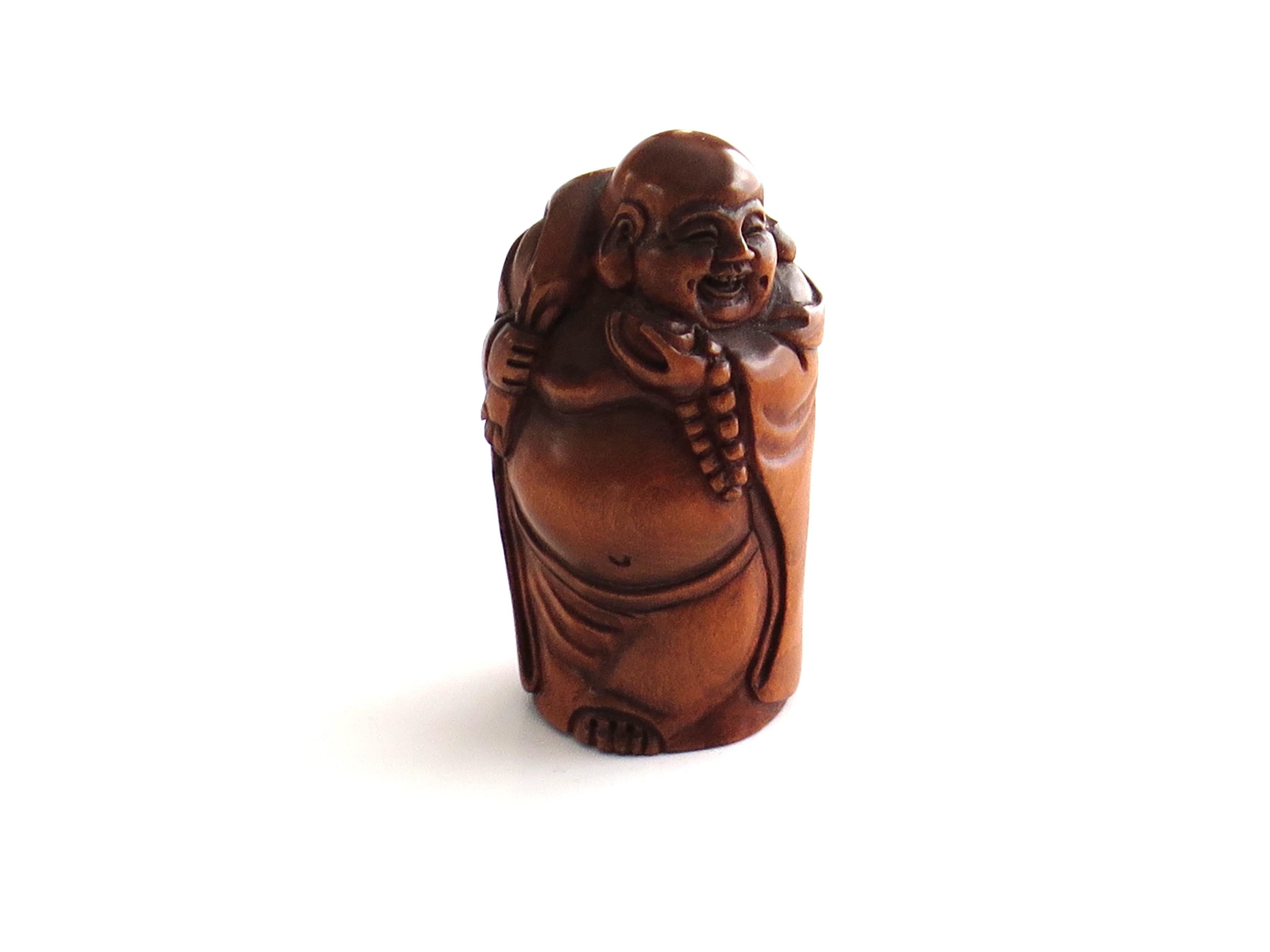 Giapponese Netsuke giapponese di Sage intagliato a mano in legno di bosso Firmato, circa 1900 in vendita