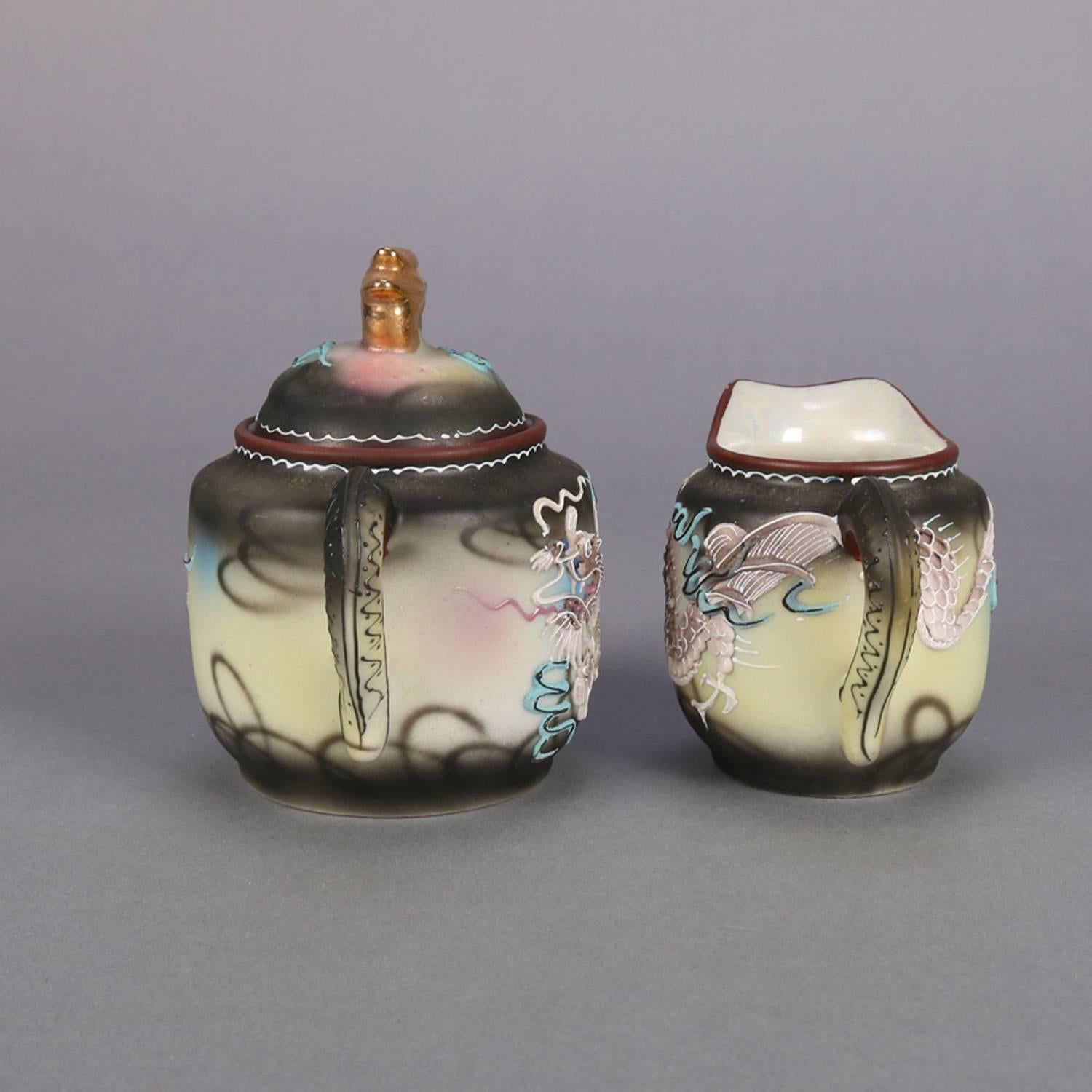 20ième siècle Service à thé japonais de porcelaine Moriage Dragonware peint à la main du Nippon