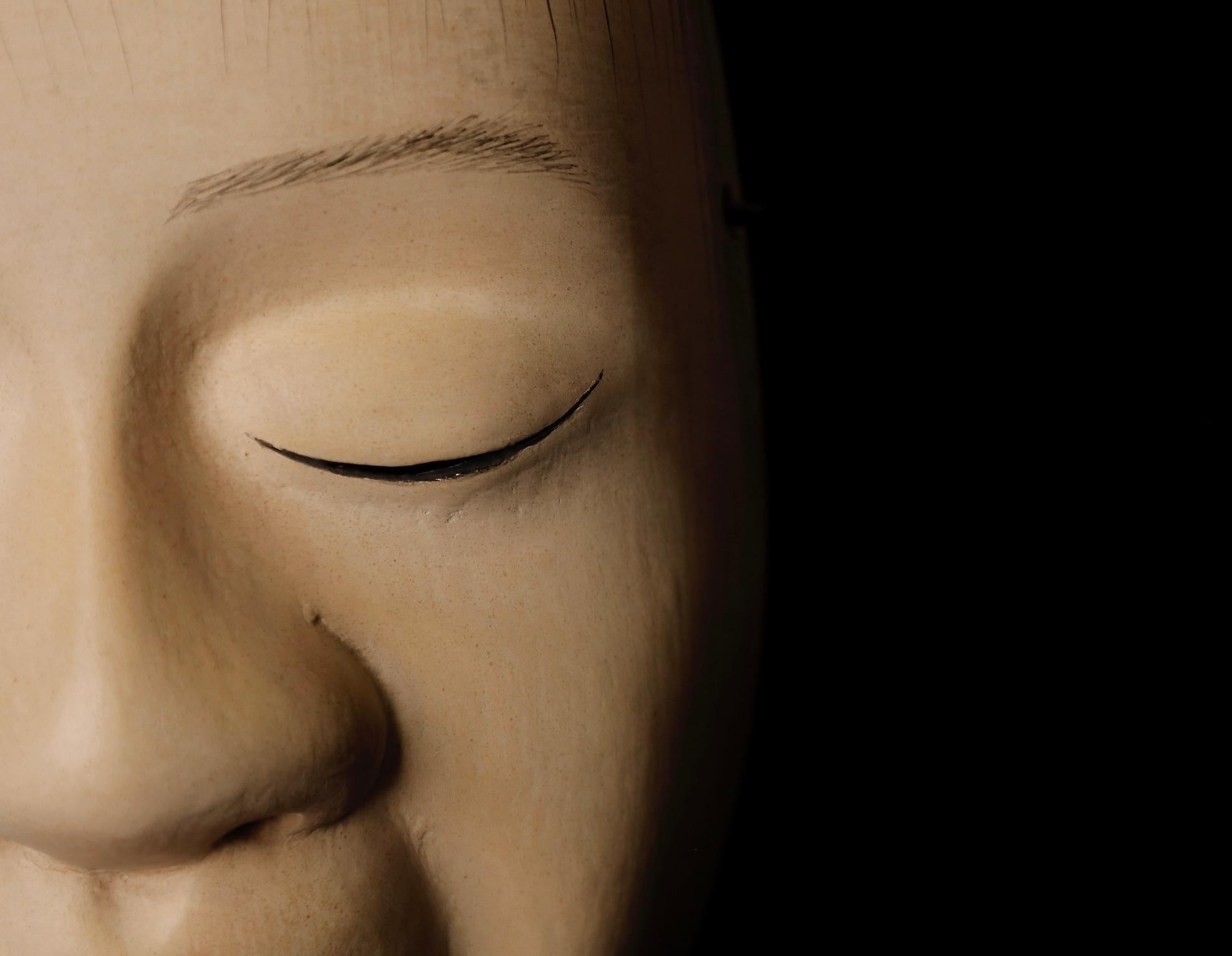 Japanese Noh Mask depicting Yoroboshi character For Sale 5
