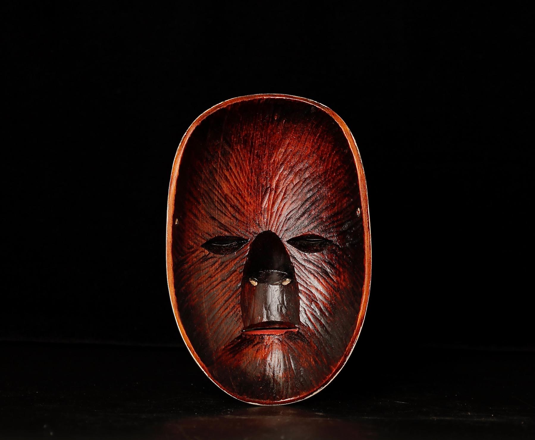Japanese Noh Mask depicting Yoroboshi character For Sale 8