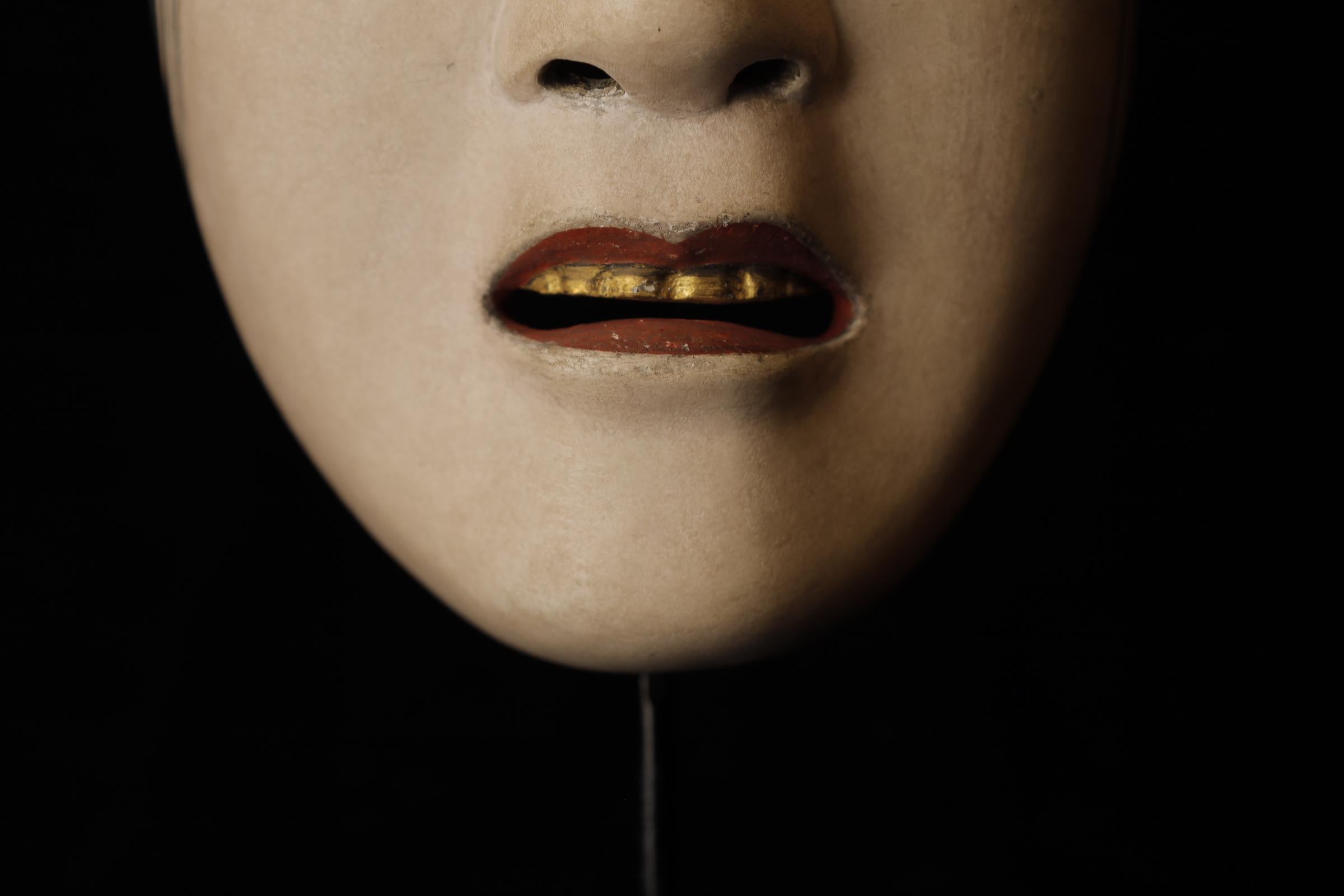 Showa Japanese Noh Mask of Deigan - noble young woman For Sale