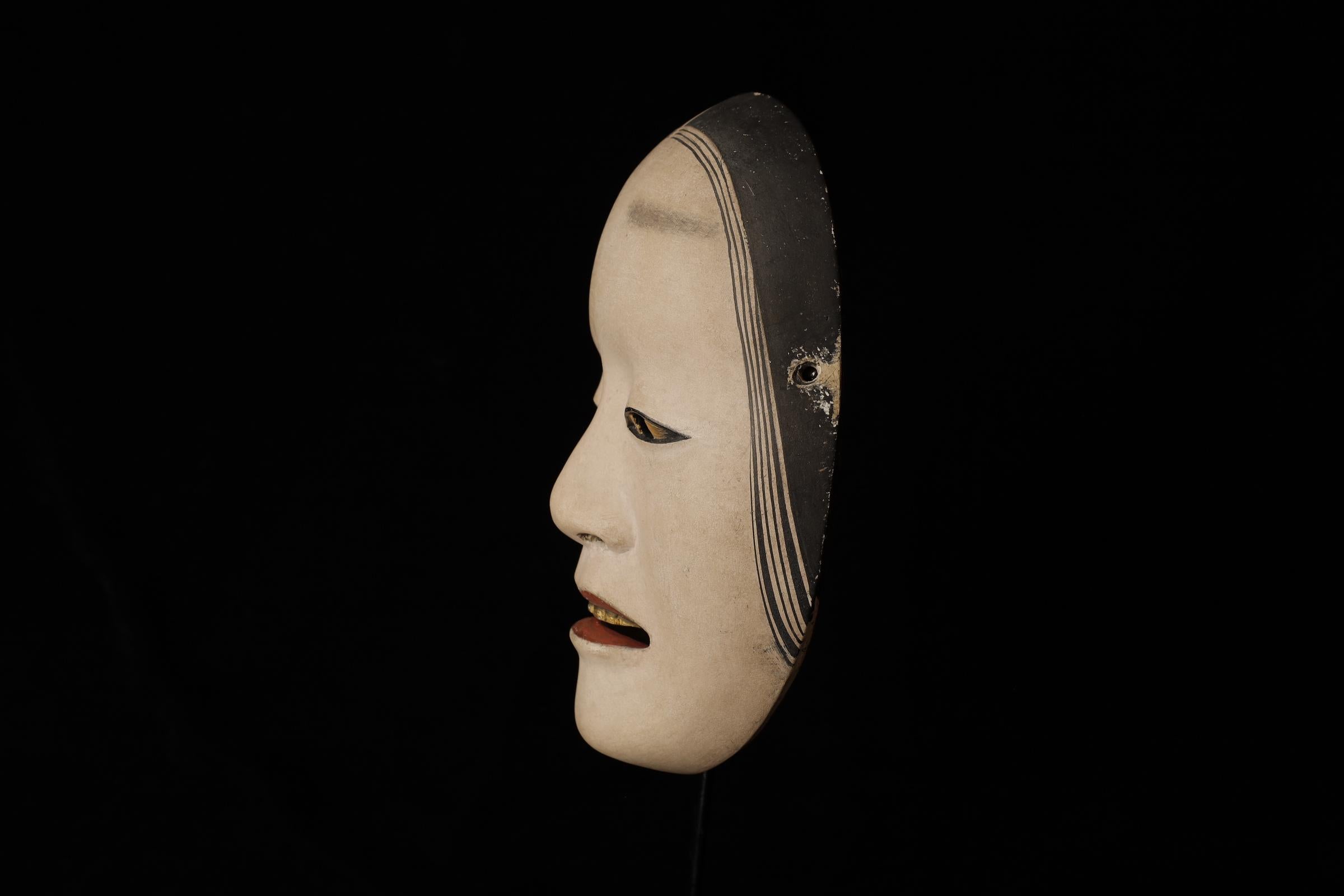 20th Century Japanese Noh Mask of Deigan - noble young woman For Sale