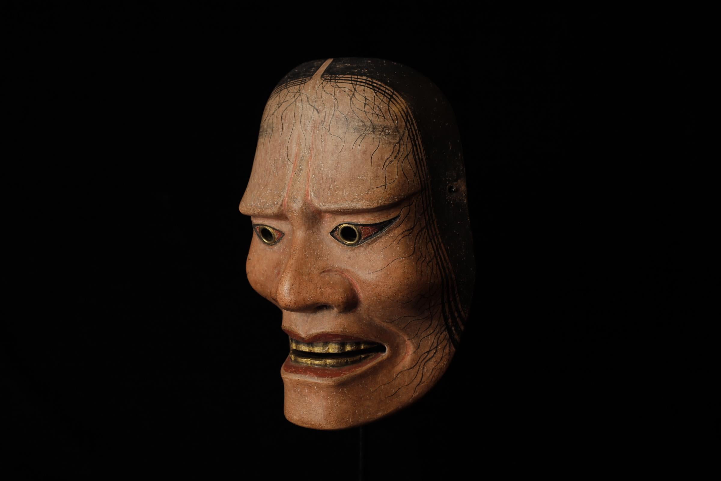 Hand-Carved Japanese Noh Mask of Hashihime (橋姫) For Sale