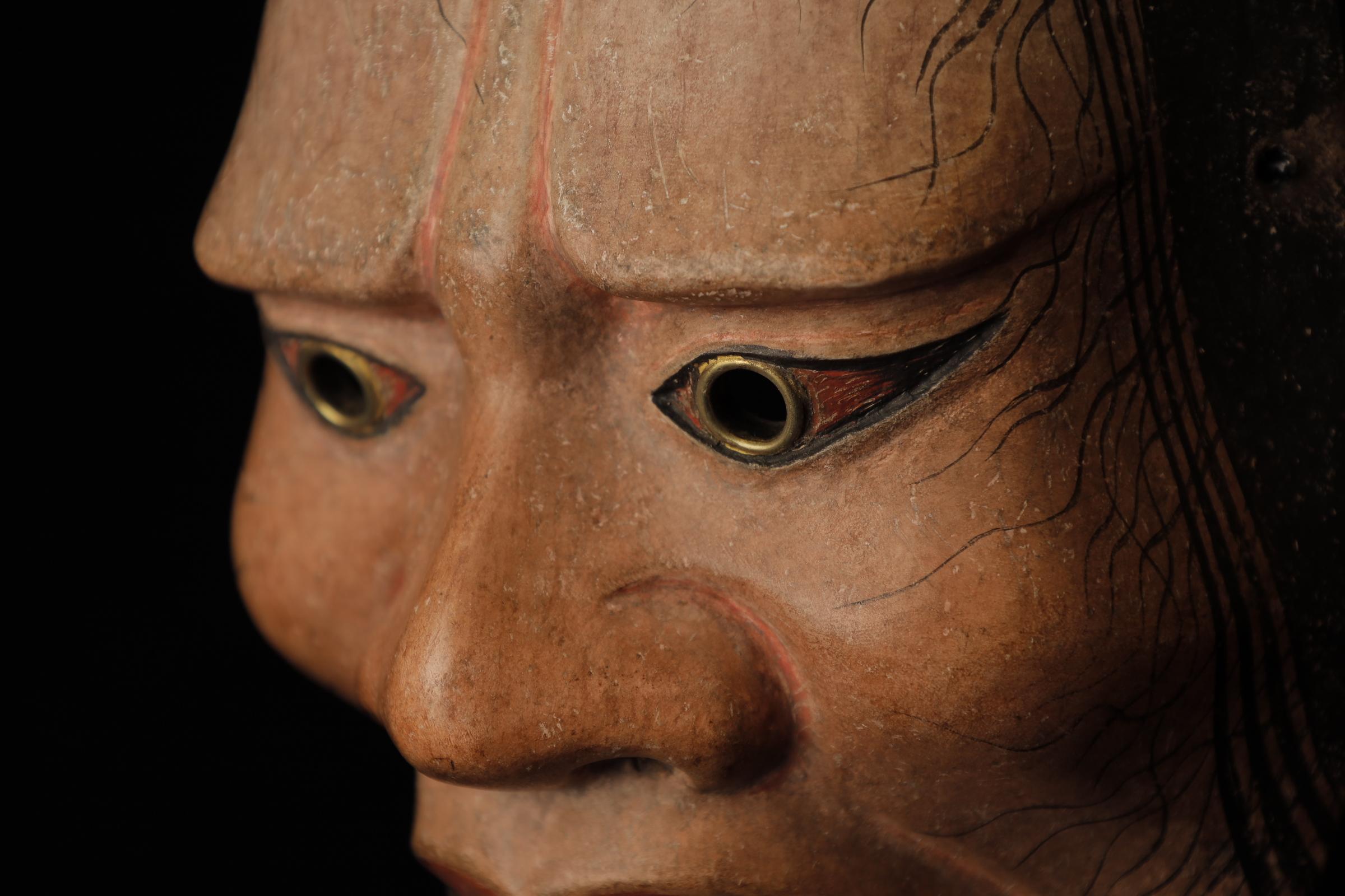 Japanese Noh Mask of Hashihime (橋姫) In Good Condition For Sale In Fukuoka, JP