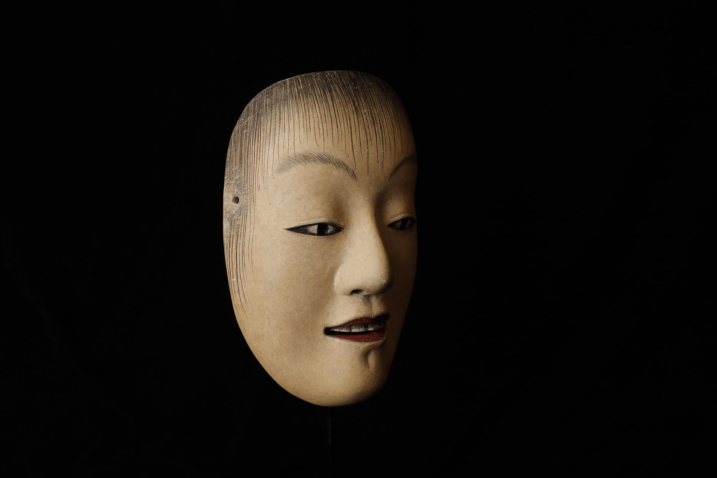 Japanese Noh Mask of Jidō (児童) - noble young woman For Sale 3