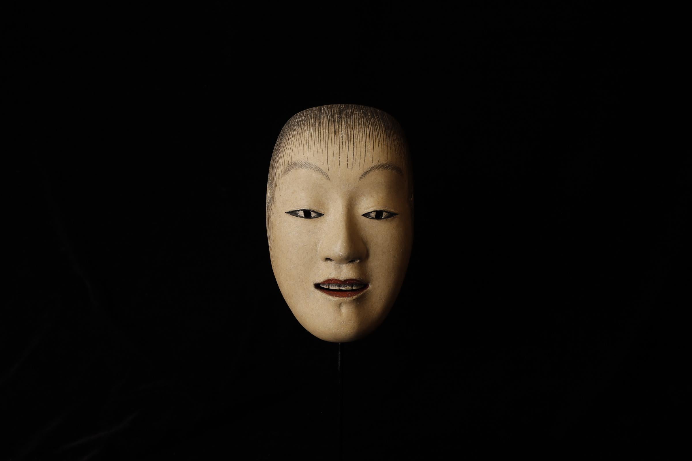Jidō (児童)

This mask is used to represent a divine or supernatural child, often portrayed as a young boy with an otherworldly or divine presence. The Jidō mask depicts a youthful character, usually associated with purity, spiritual wisdom, or